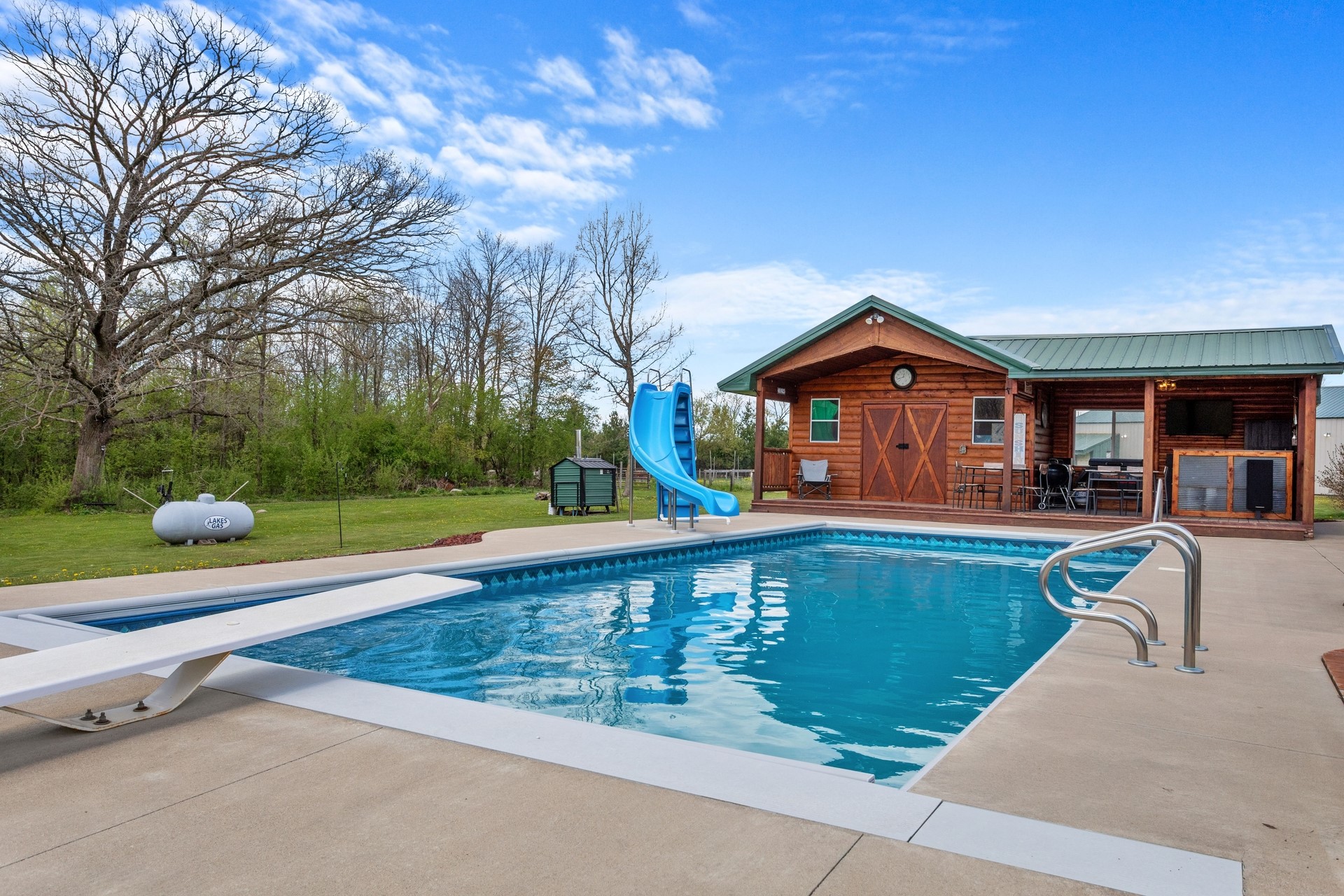 171 30th Street Property Photo 10