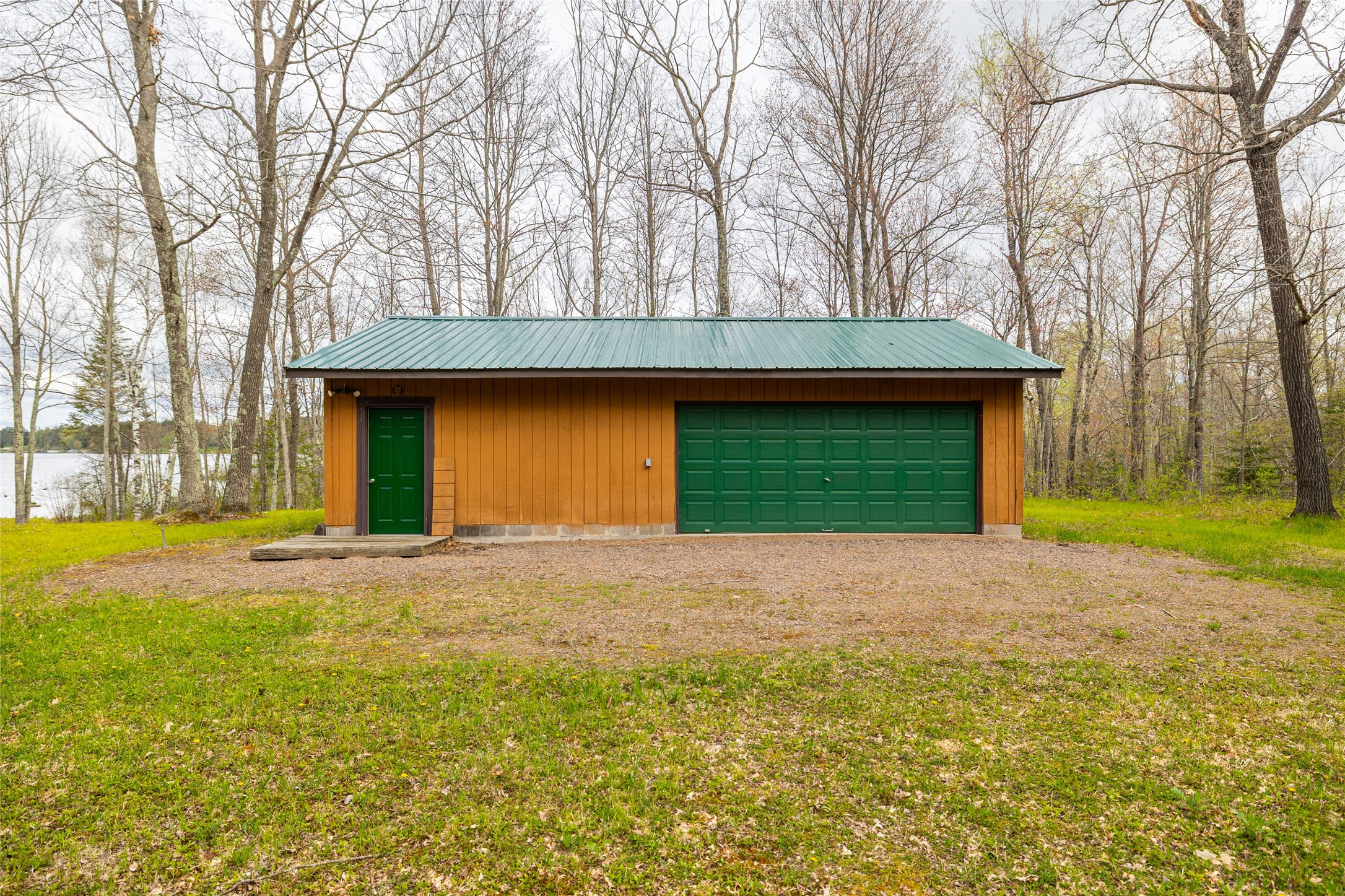 5807 Strom Road Property Photo 1