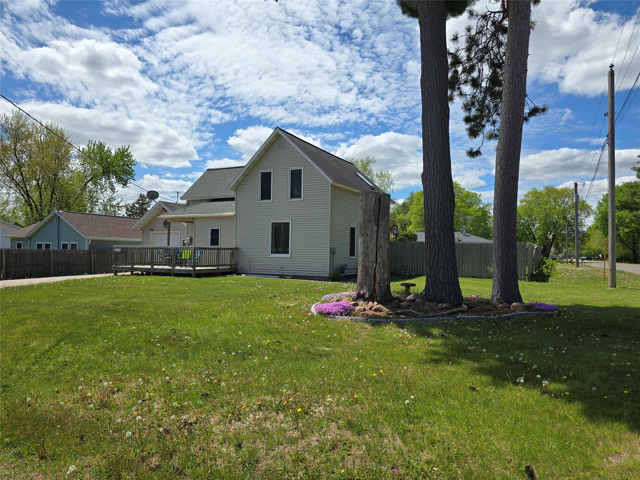 1425 3rd Street Property Photo 1