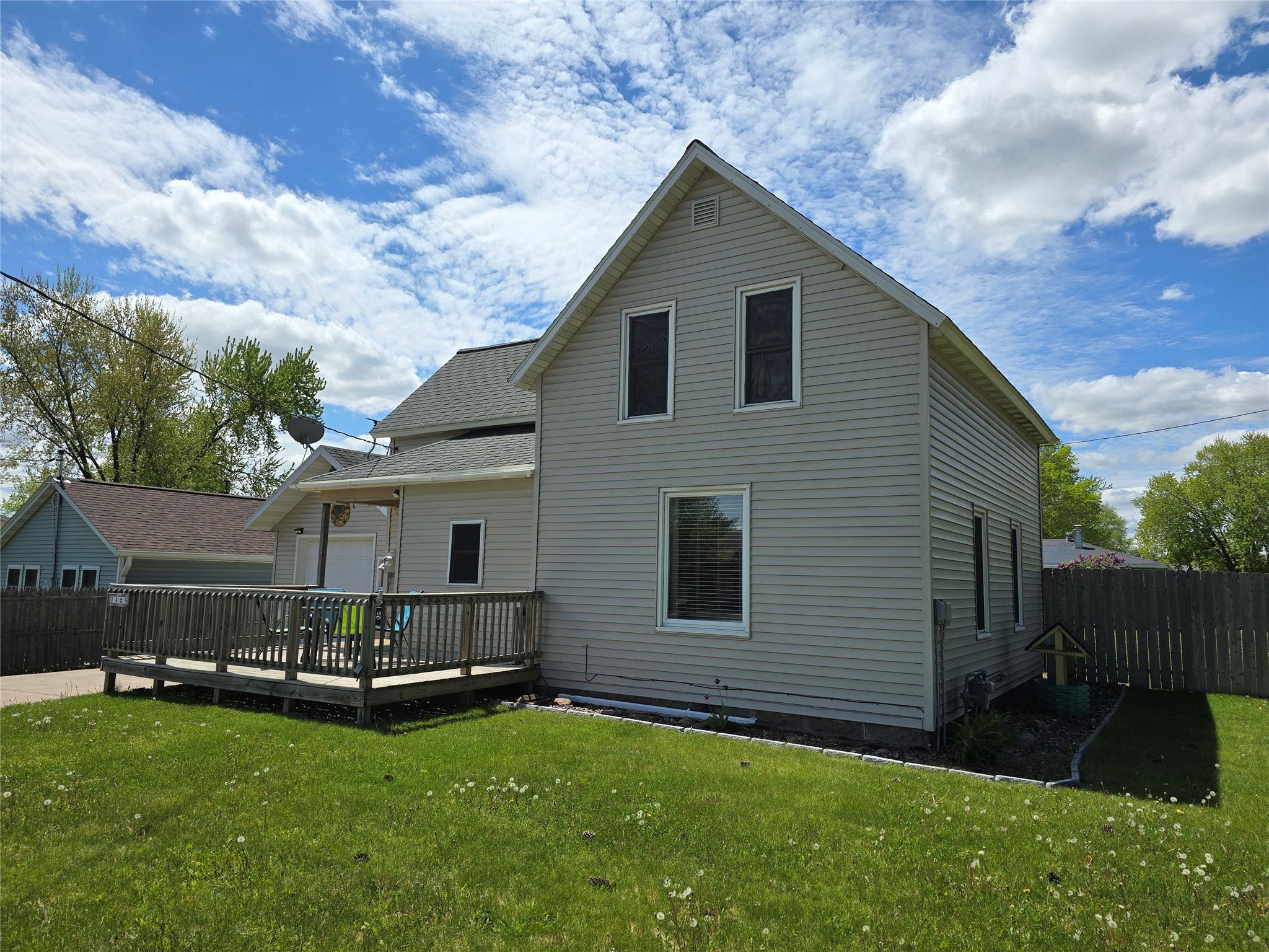1425 3rd Street Property Photo 7