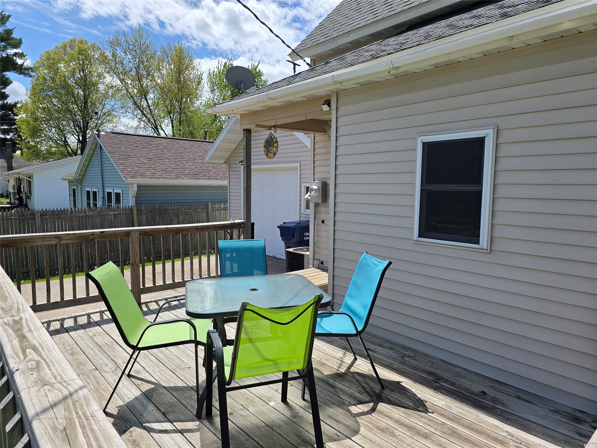 1425 3rd Street Property Photo 9