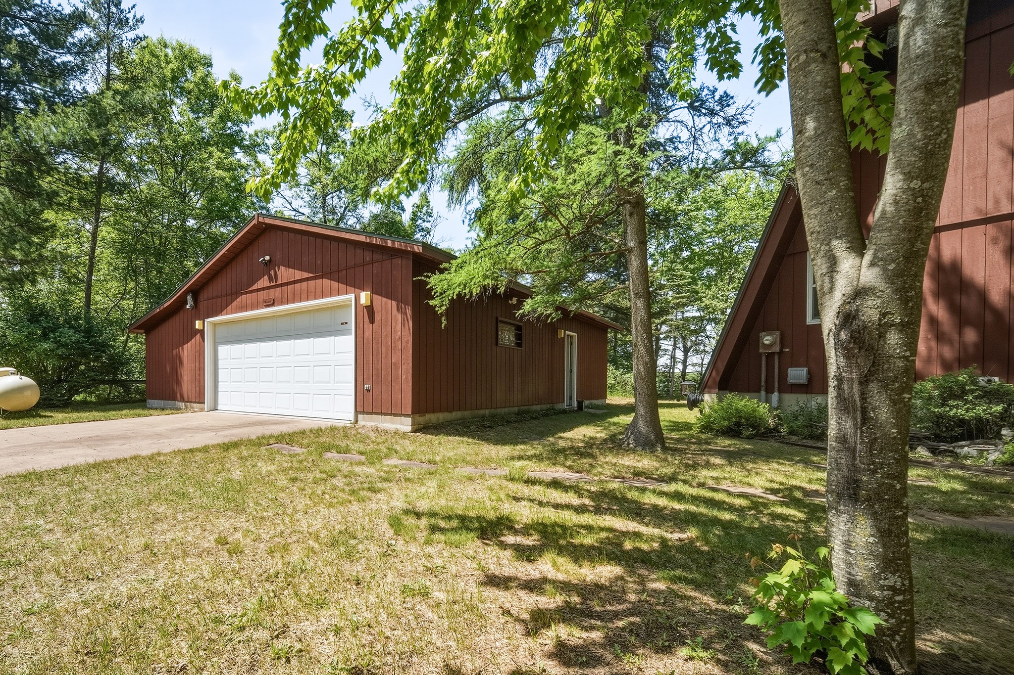 E20550 County Road Sd Property Photo 2