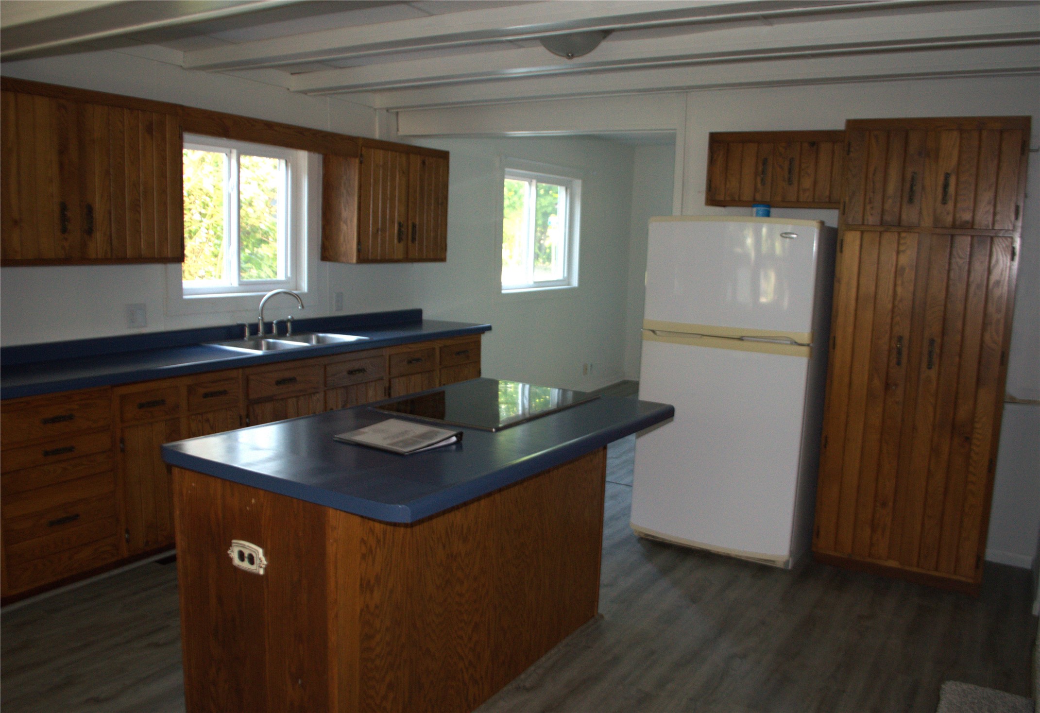 1085 Water Street Property Photo 7
