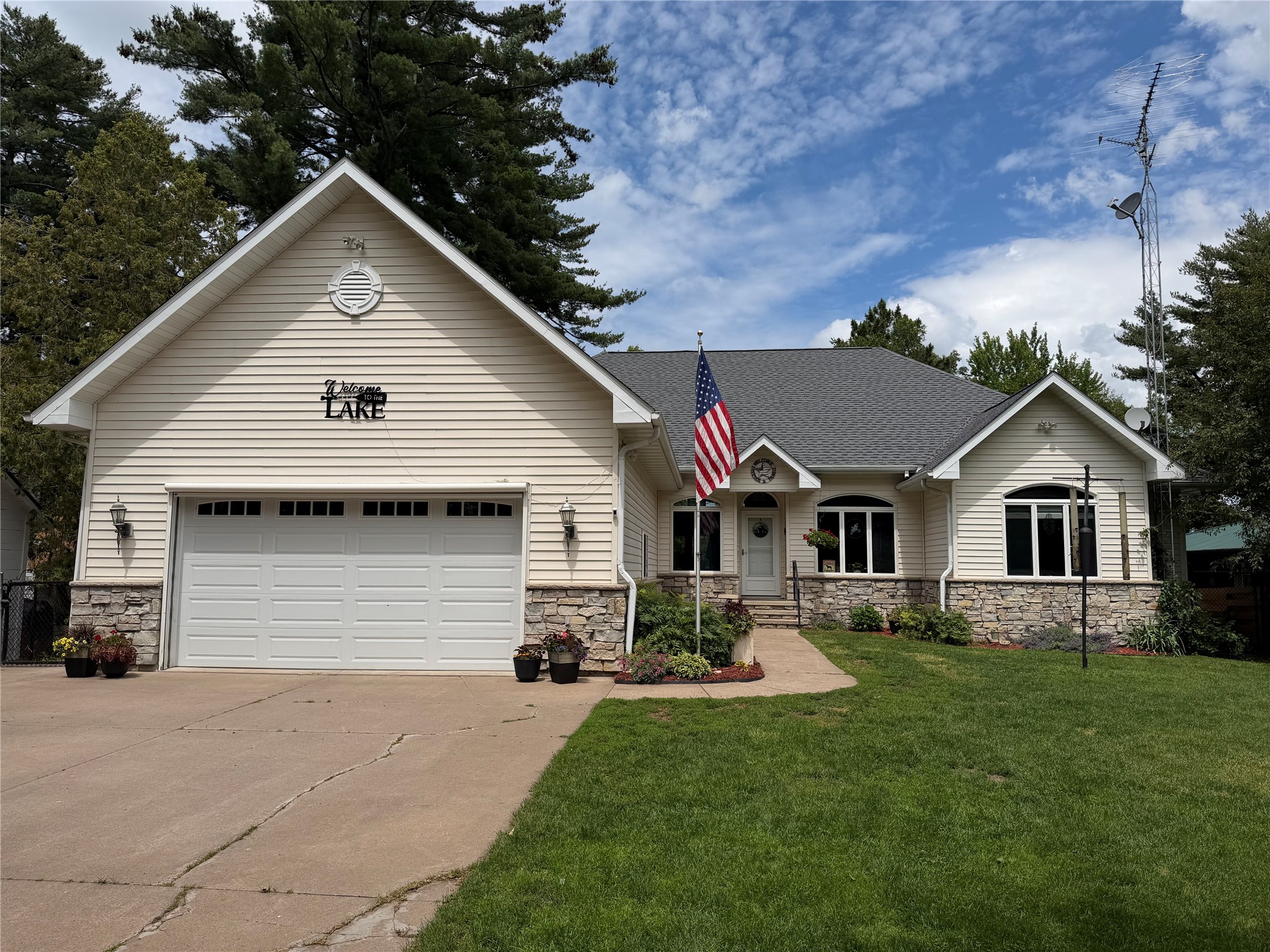 11418 280th Avenue Property Photo 2