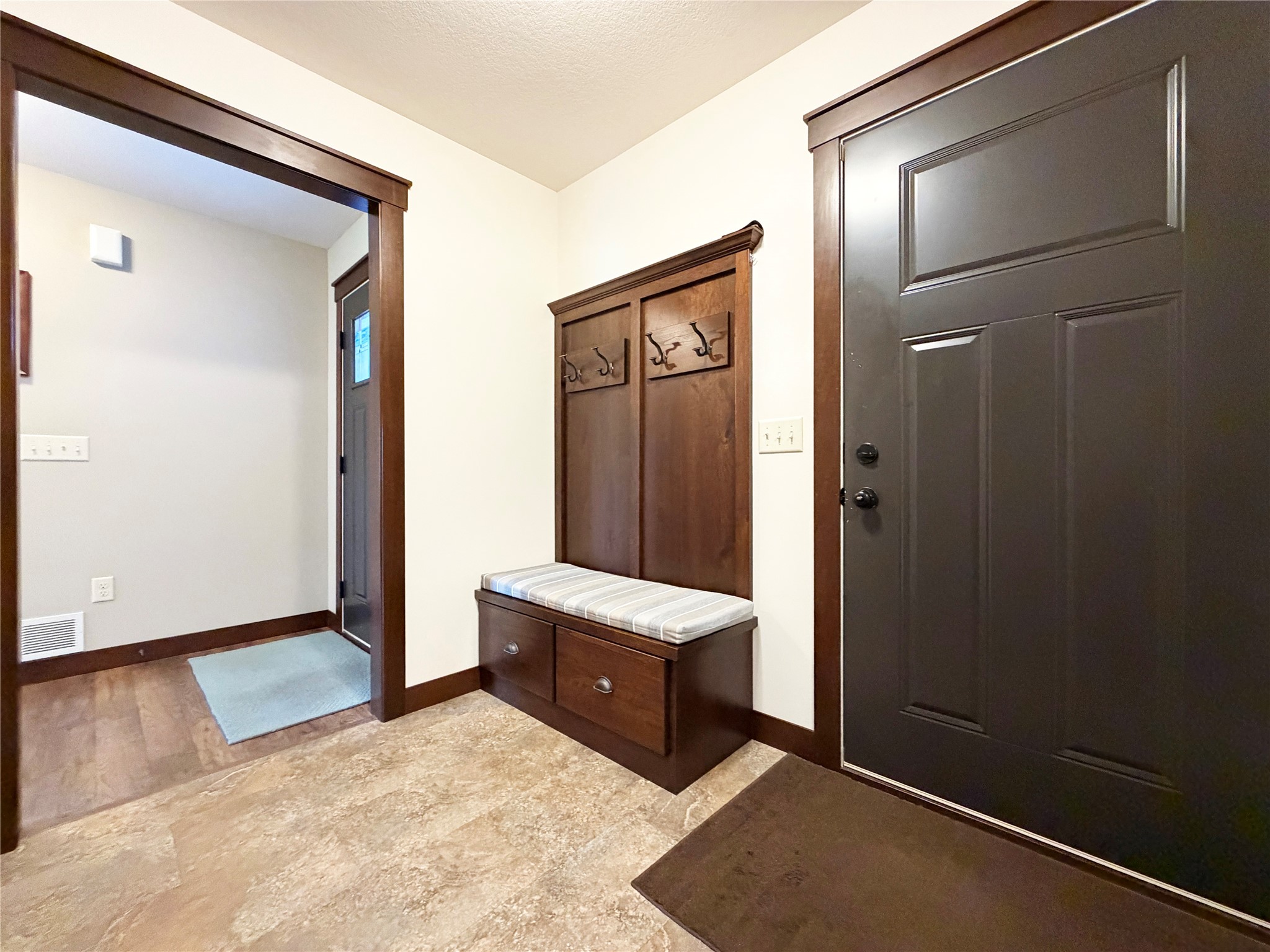 2962 Moon Lake Drive Property Photo 3