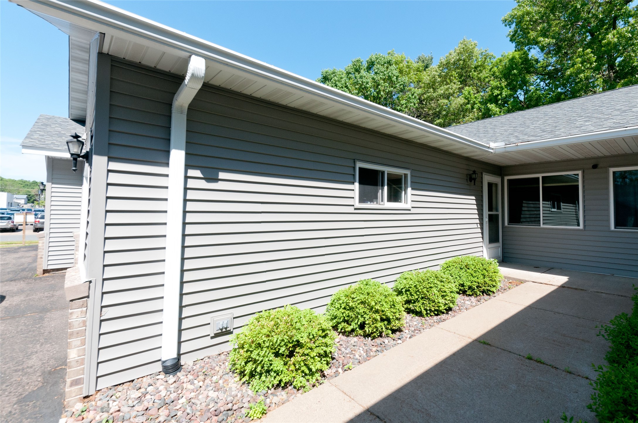 3417 Lever Street Property Photo 3