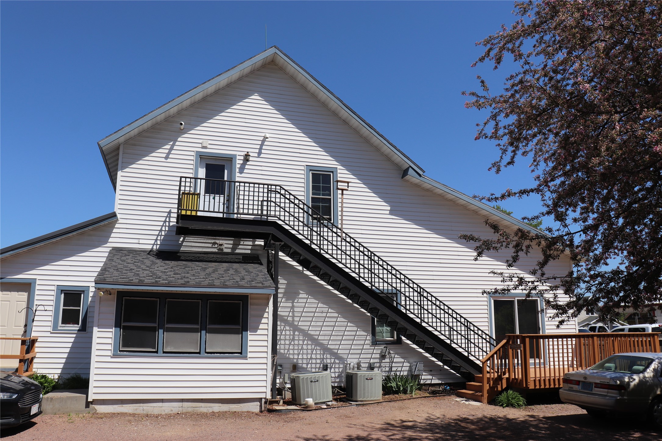 W15699 State Highway 121 Property Photo 1