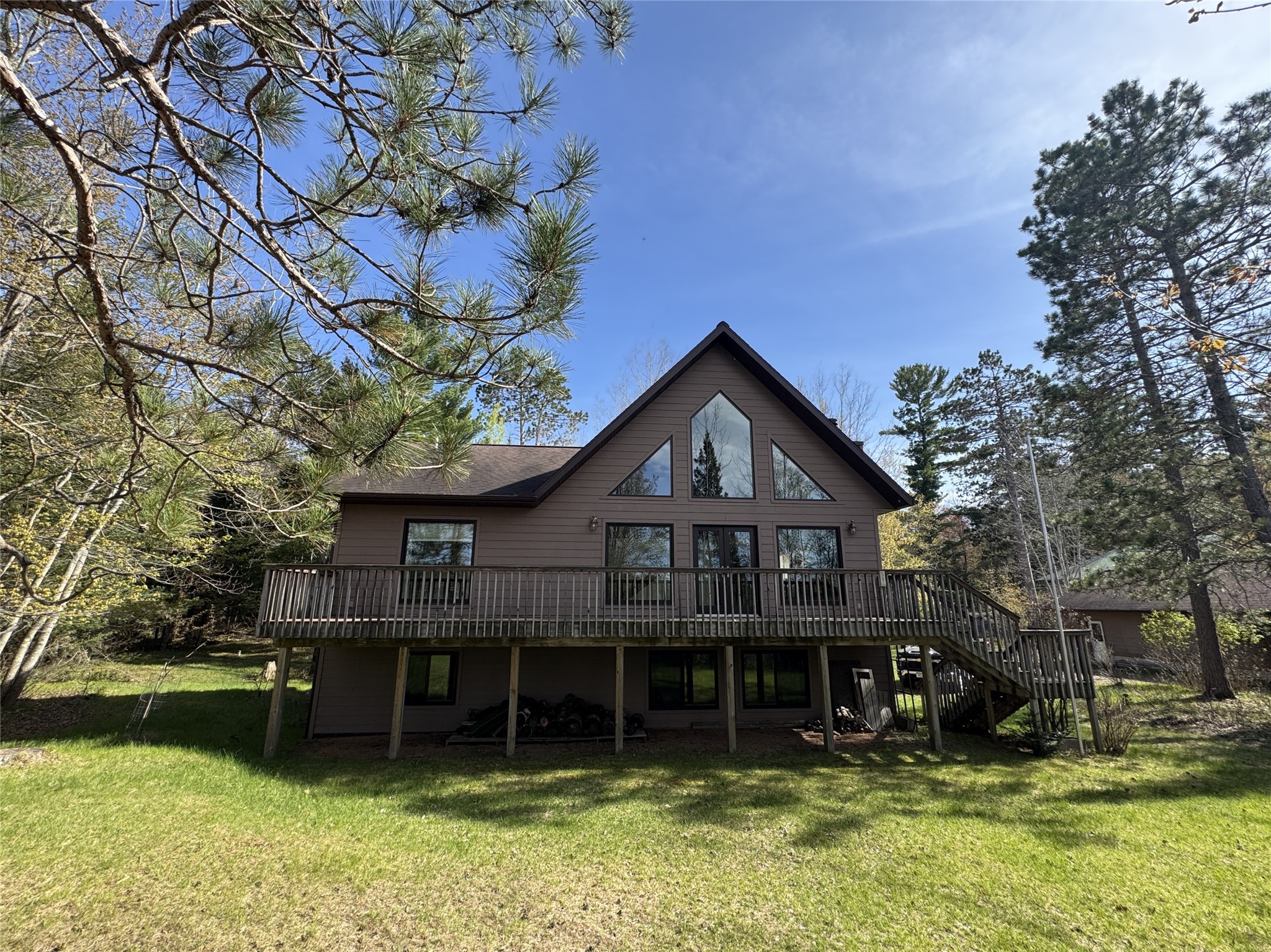 6000 Smith Lake Road Property Photo 1