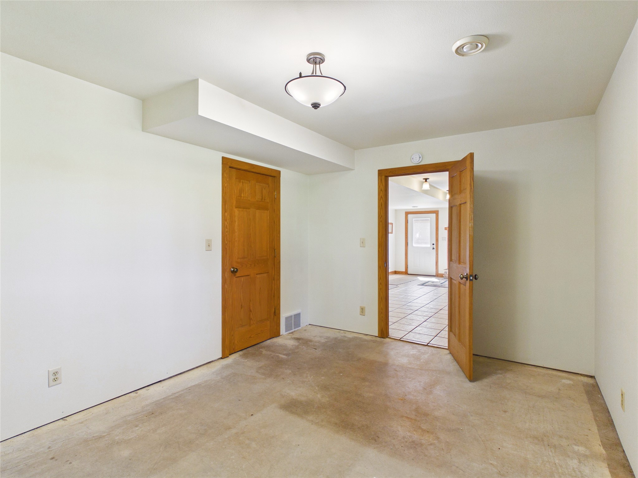 6000 Smith Lake Road Property Photo 43
