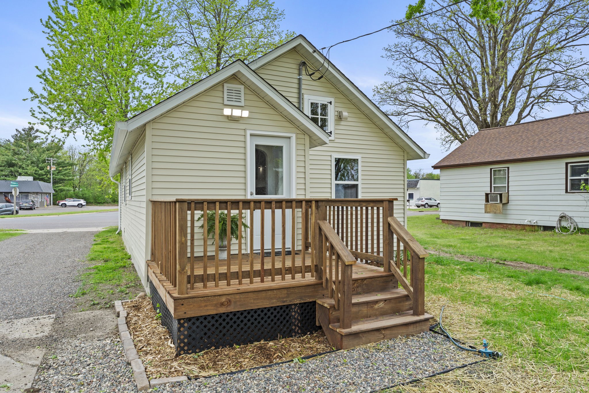 935 Hammond Avenue Property Photo 5