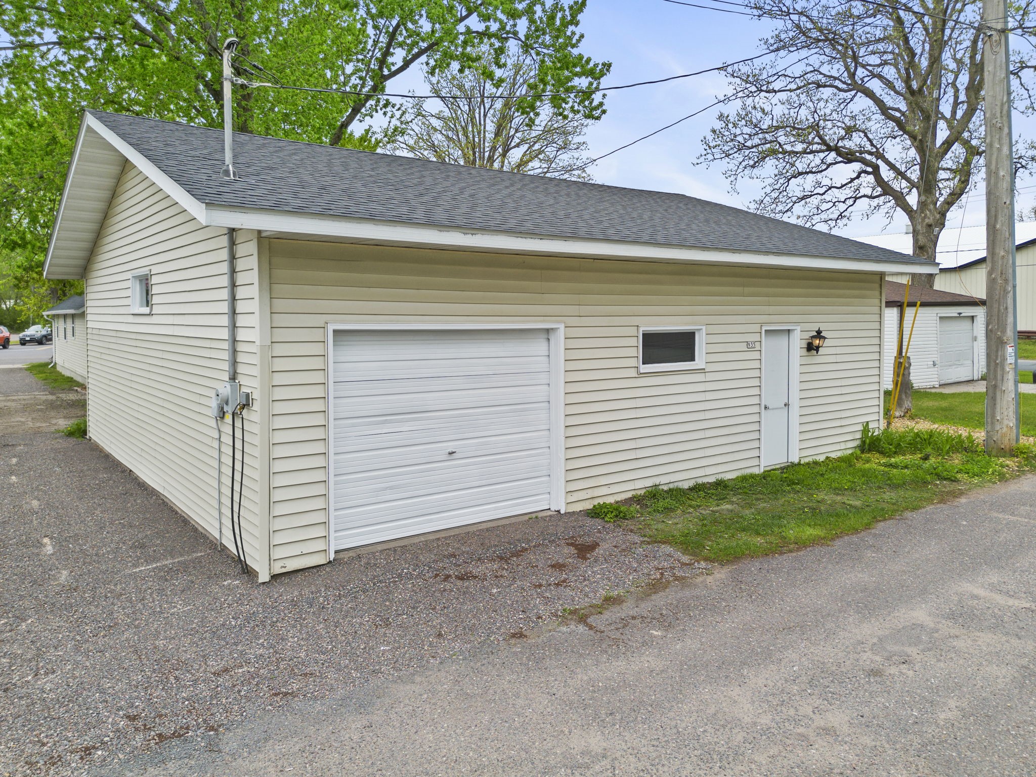 935 Hammond Avenue Property Photo 6