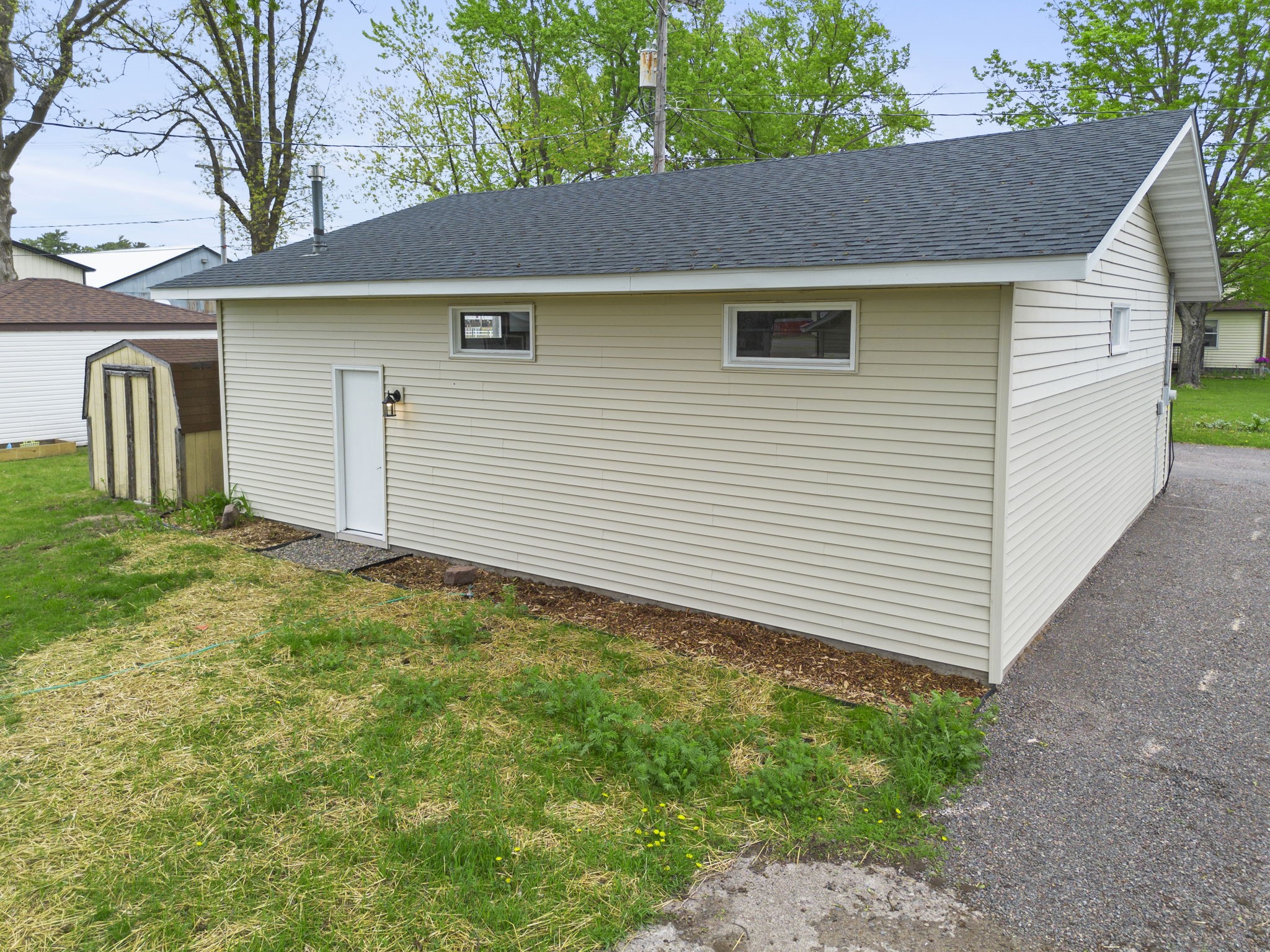 935 Hammond Avenue Property Photo 7