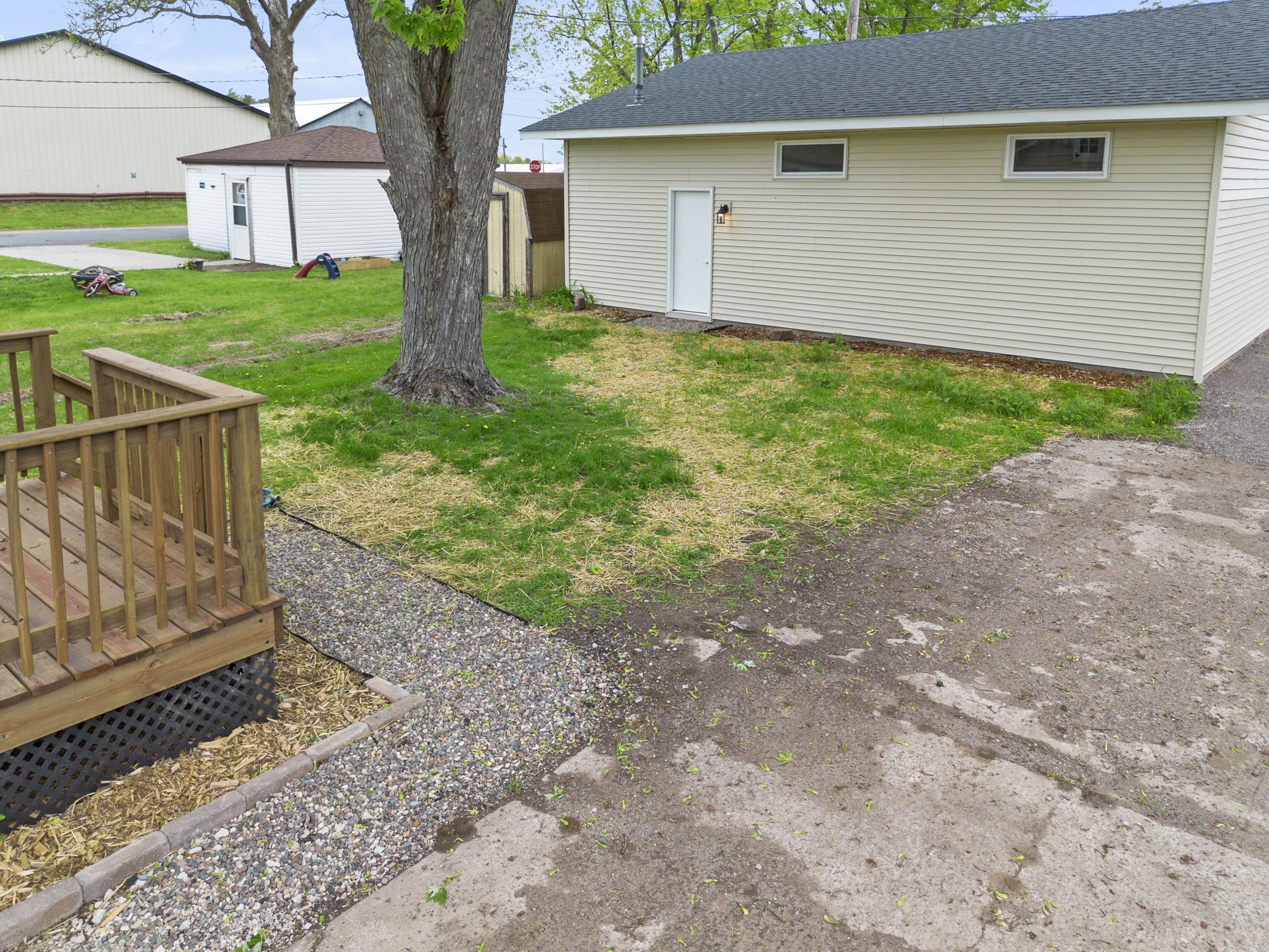 935 Hammond Avenue Property Photo 9
