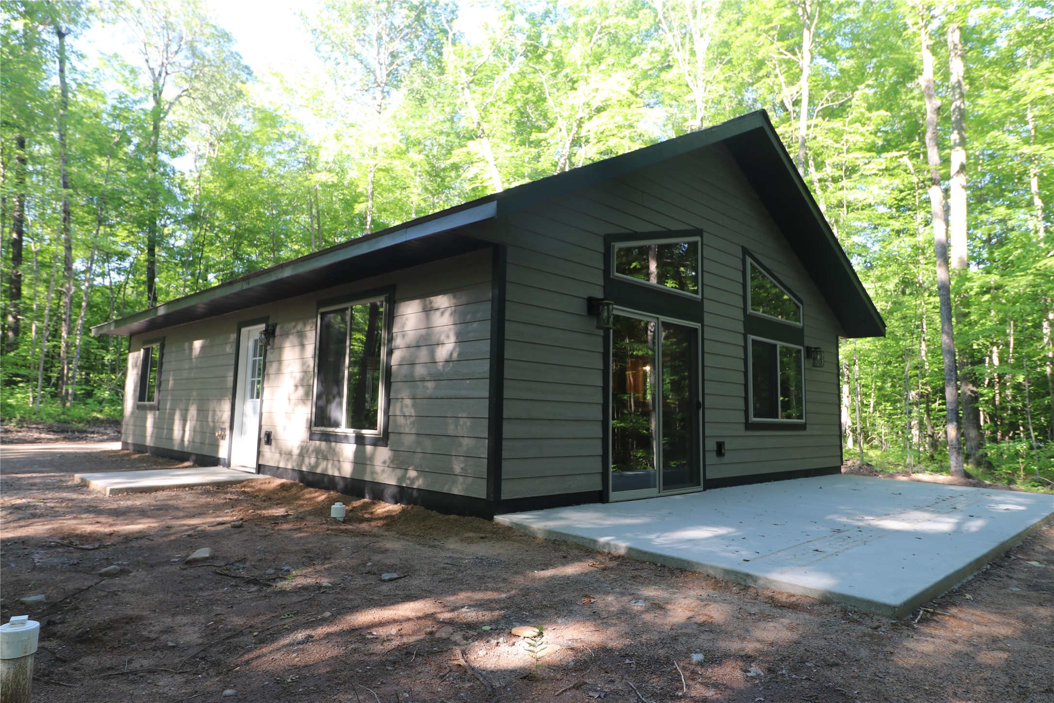 17700 Silver Birch Drive Property Photo 8