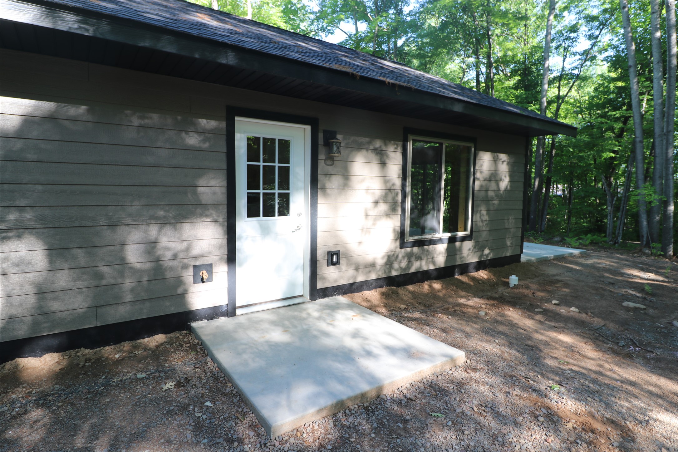 17700 Silver Birch Drive Property Photo 9