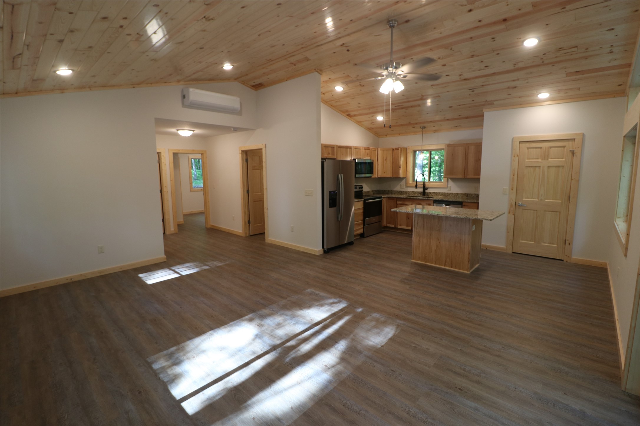 17700 Silver Birch Drive Property Photo 10