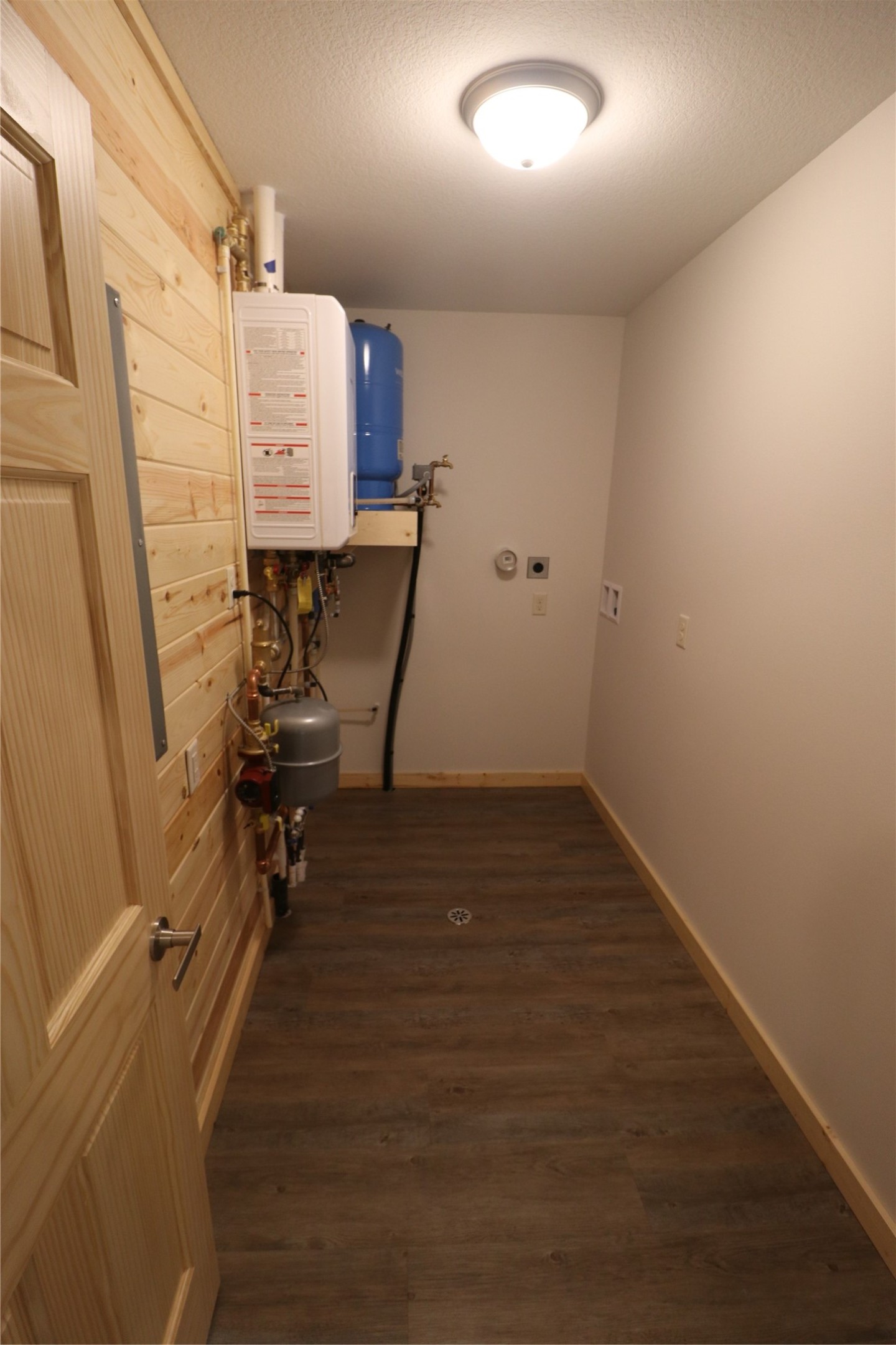 17700 Silver Birch Drive Property Photo 23