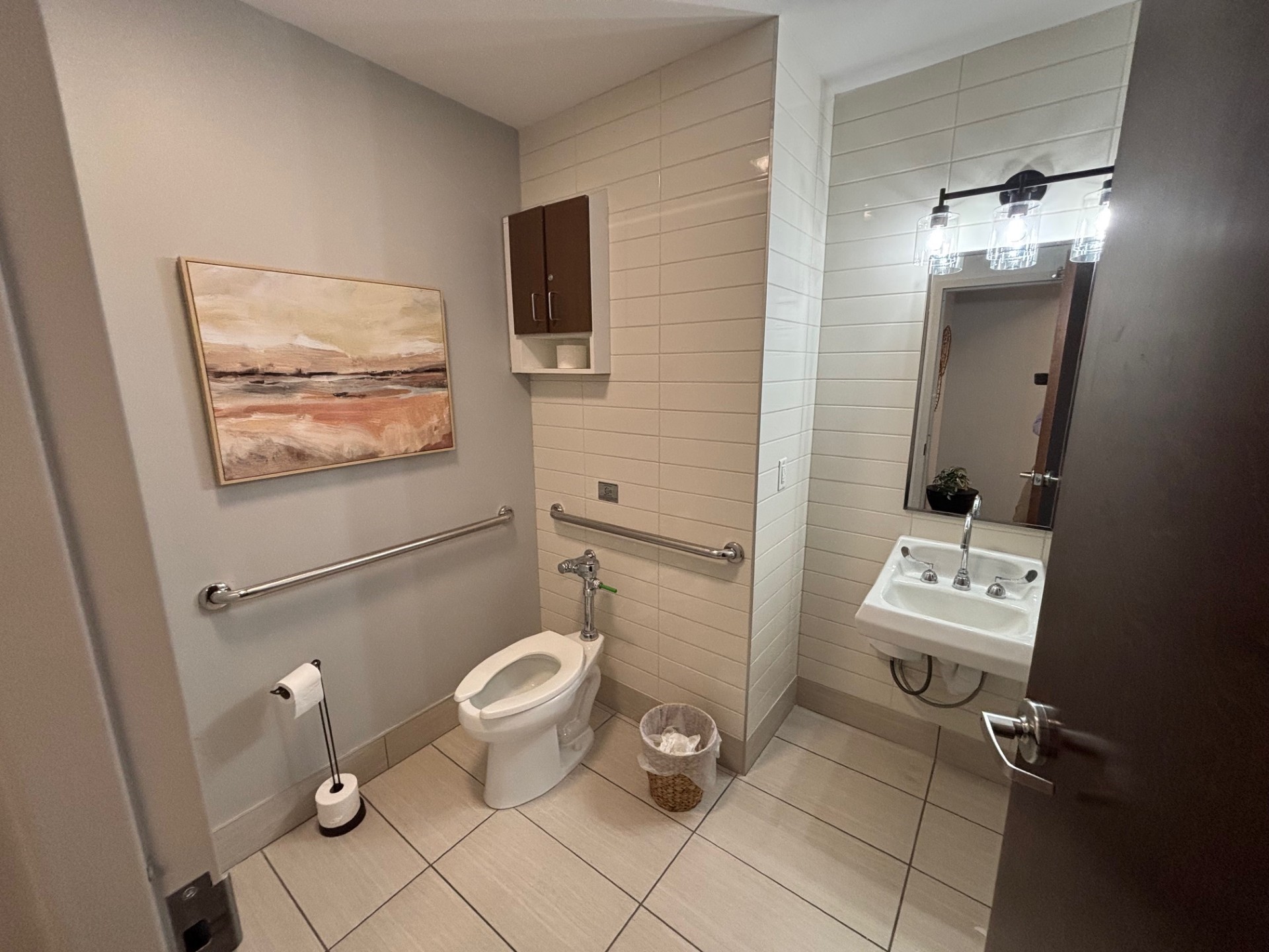 3085 Meadowlark Lane Suite 50 Property Photo 6