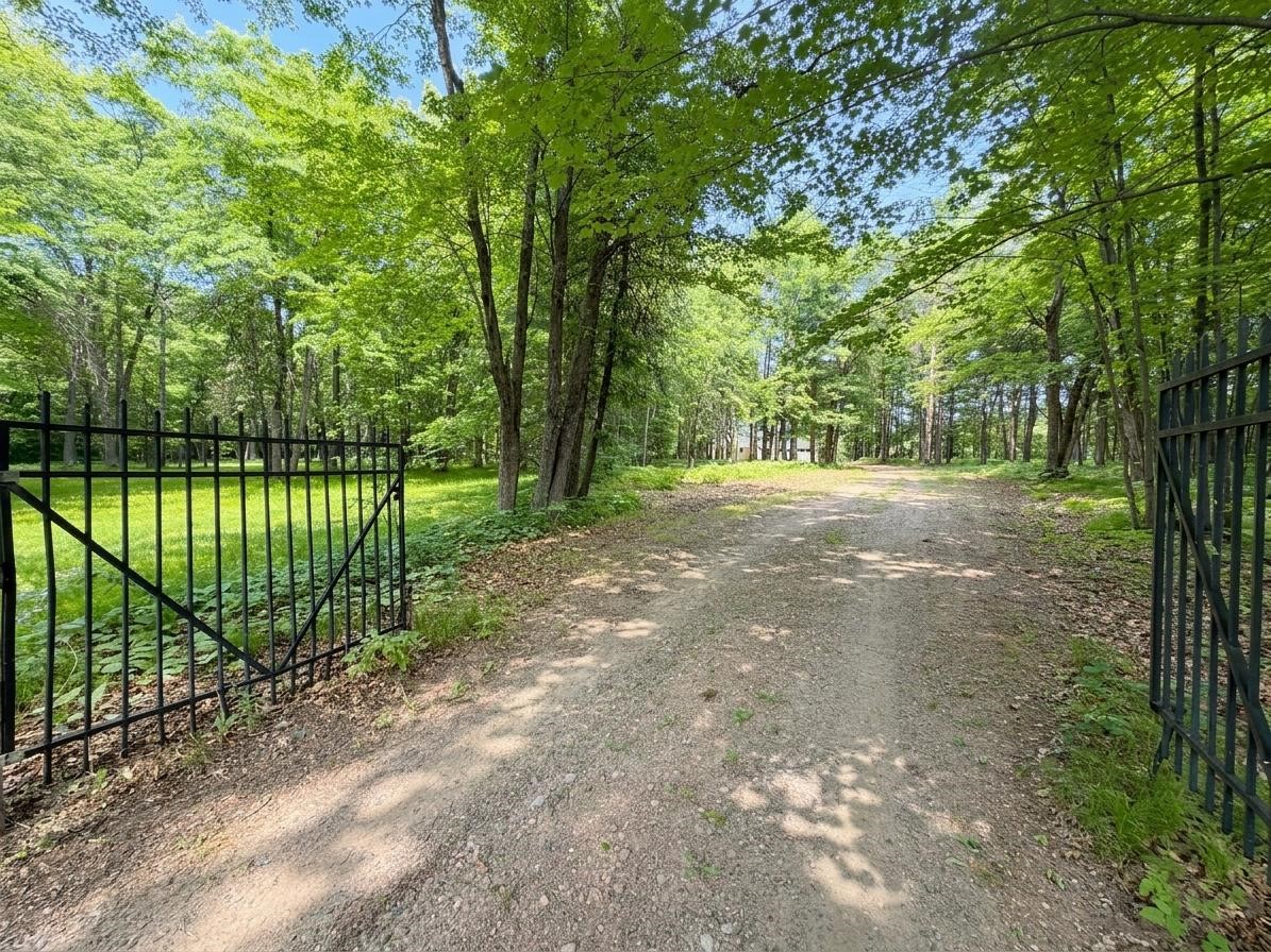 W11546 River Ridge Lane Property Photo 3