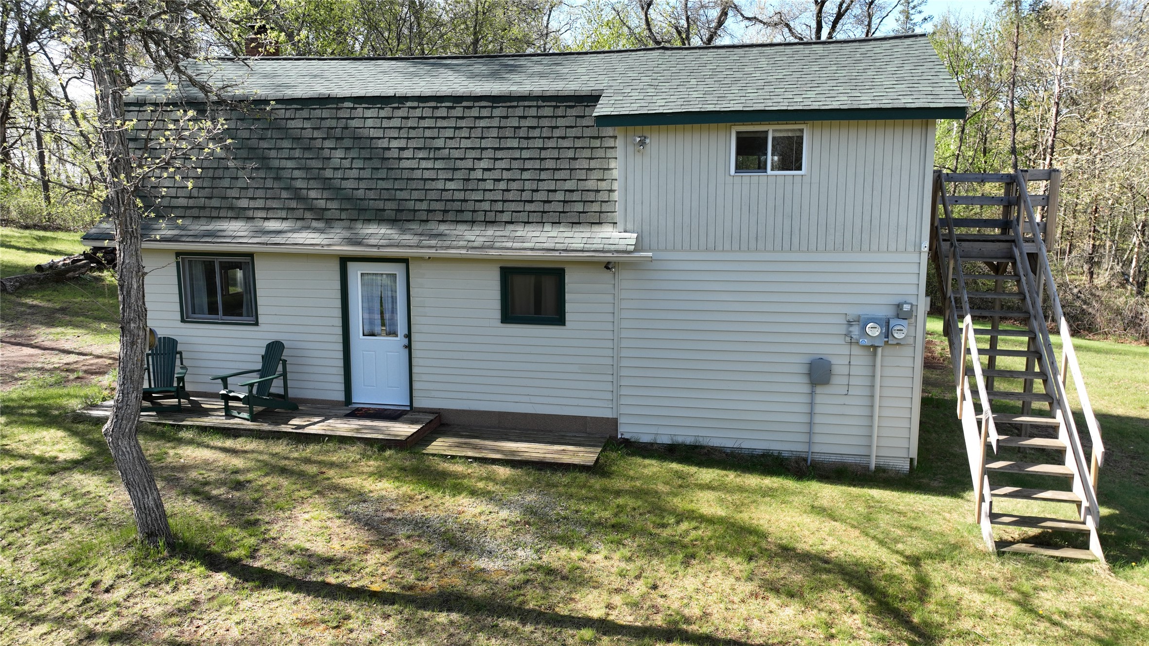 2812 Wilson Avenue Property Photo 3