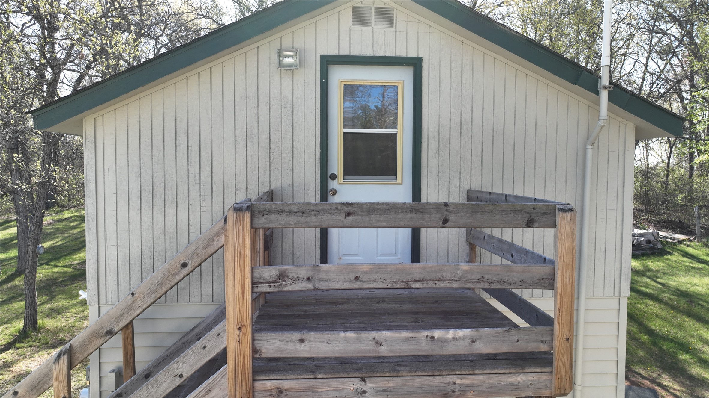 2812 Wilson Avenue Property Photo 4