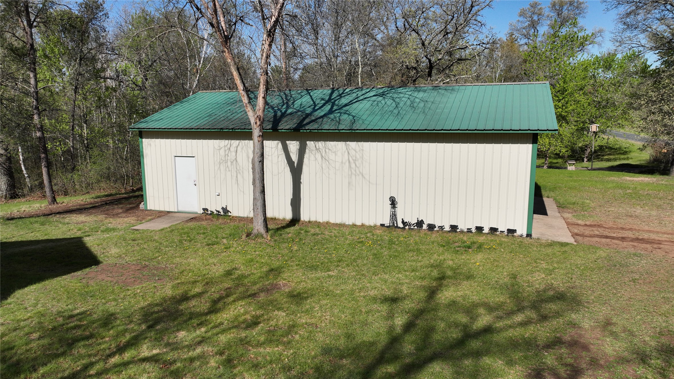 2812 Wilson Avenue Property Photo 24