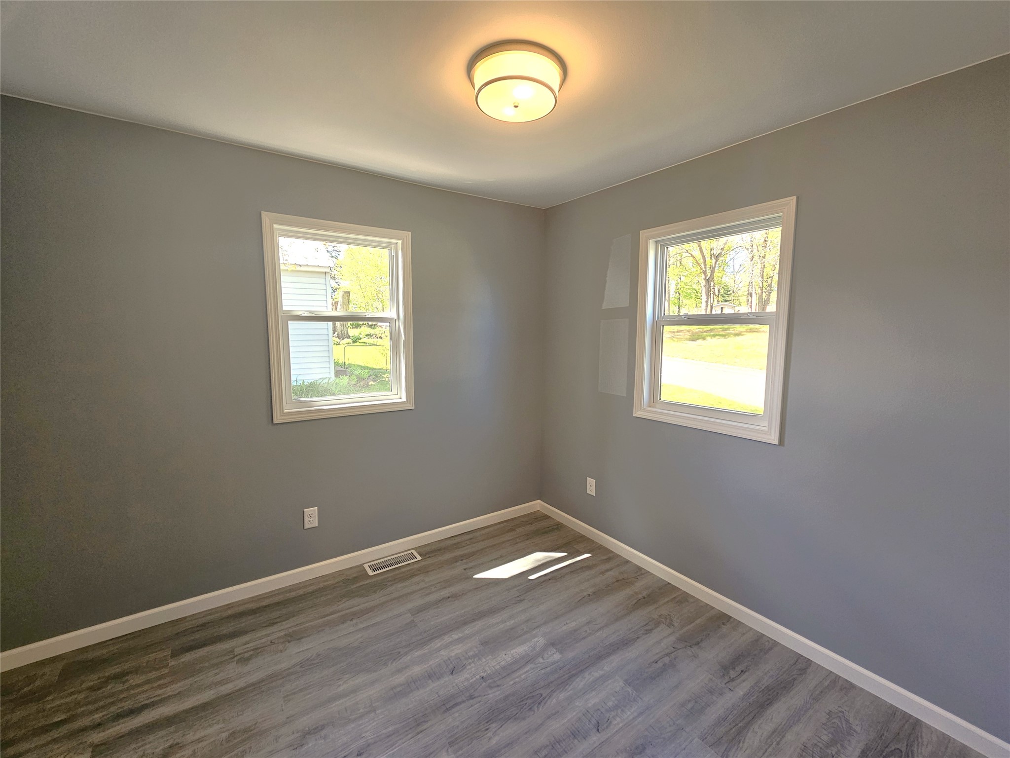 411 Poplar Street Property Photo 18