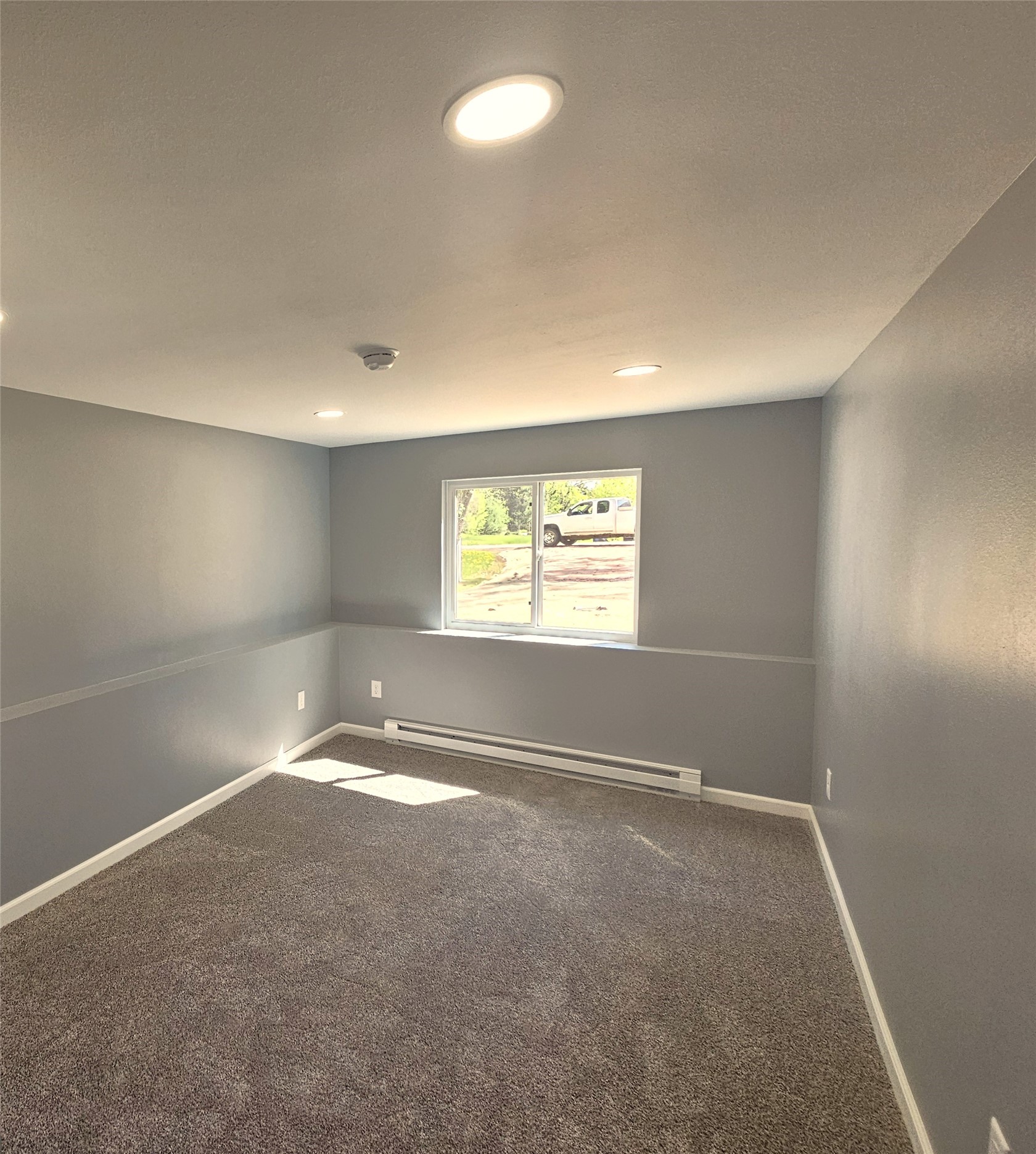 411 Poplar Street Property Photo 23