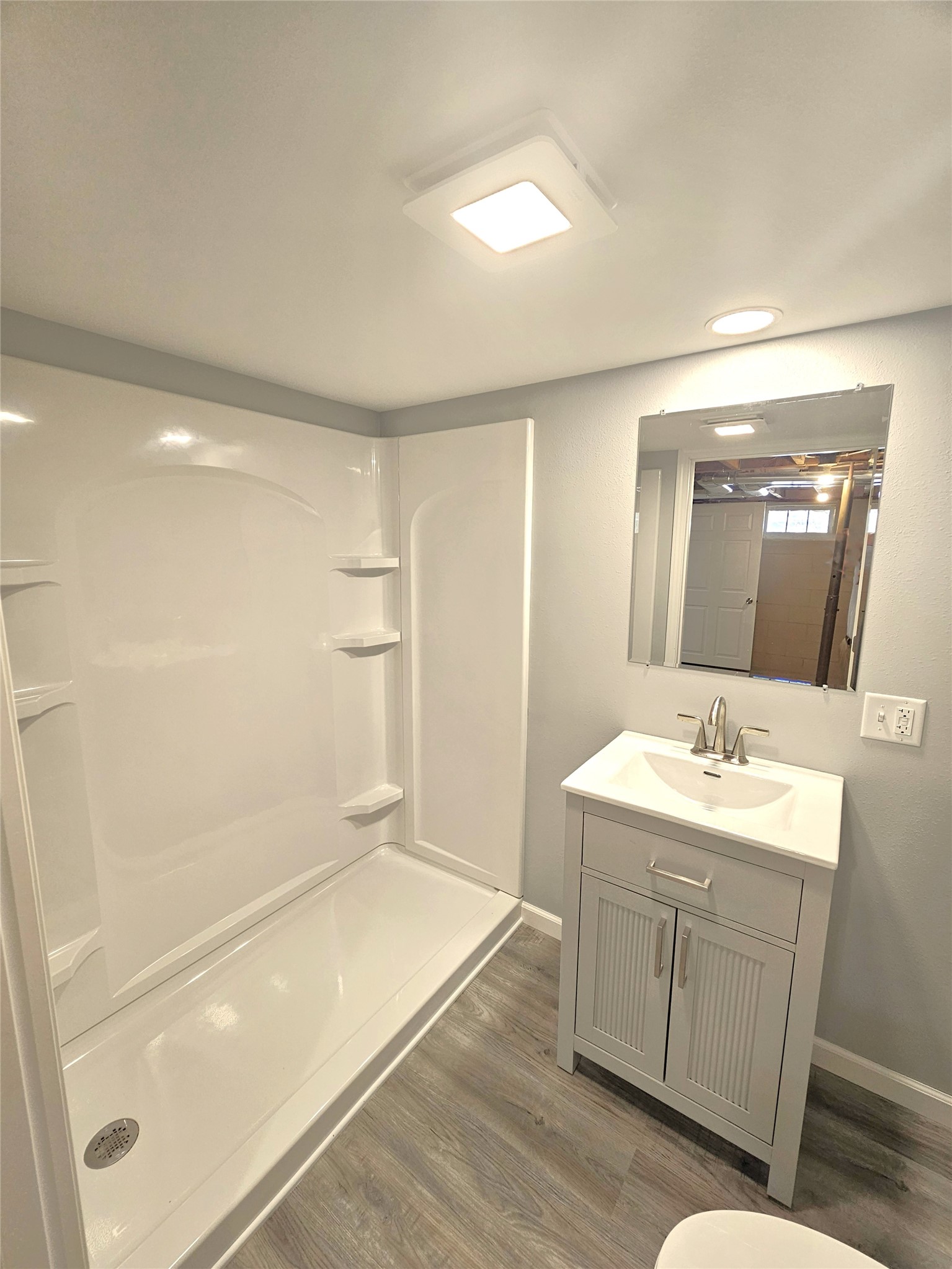 411 Poplar Street Property Photo 28
