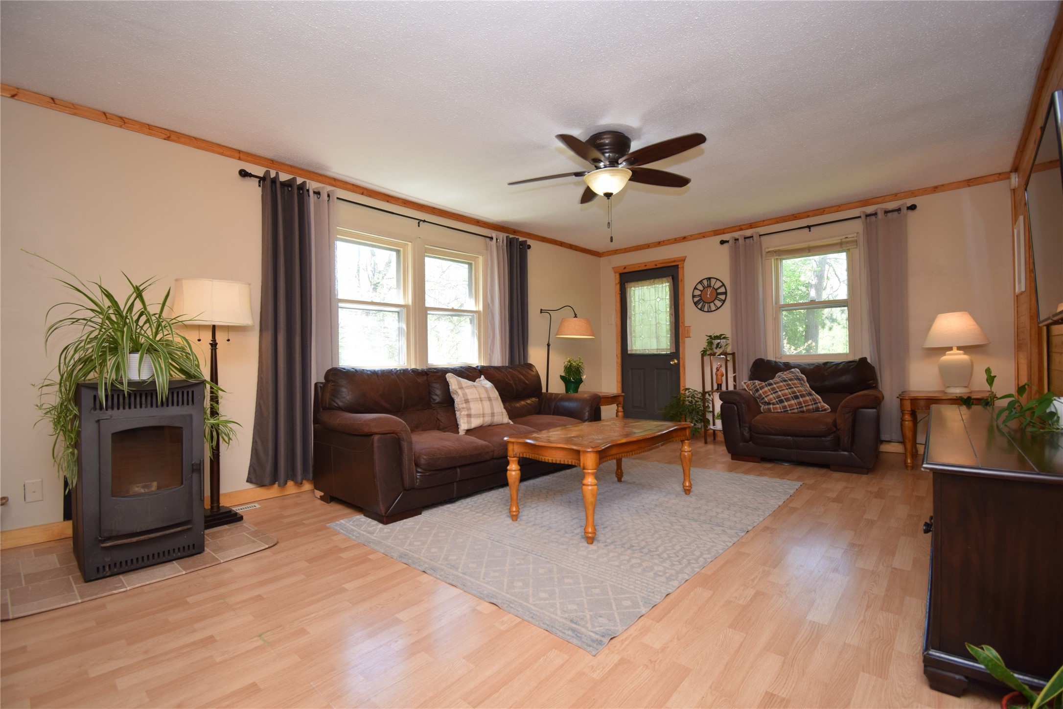 3346 65th Street Property Photo 5
