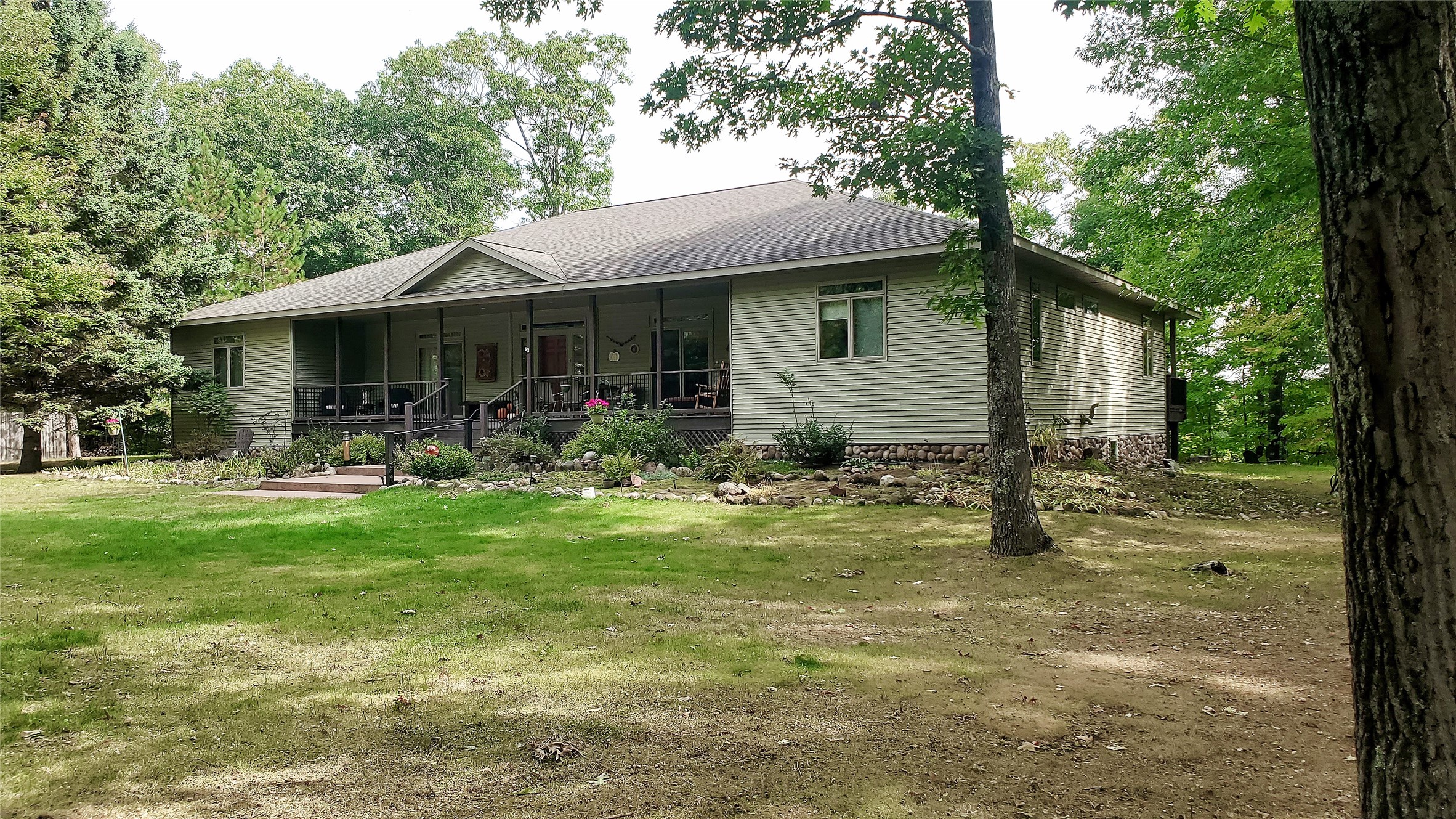 9625 Buskey Bay Drive Property Photo 7