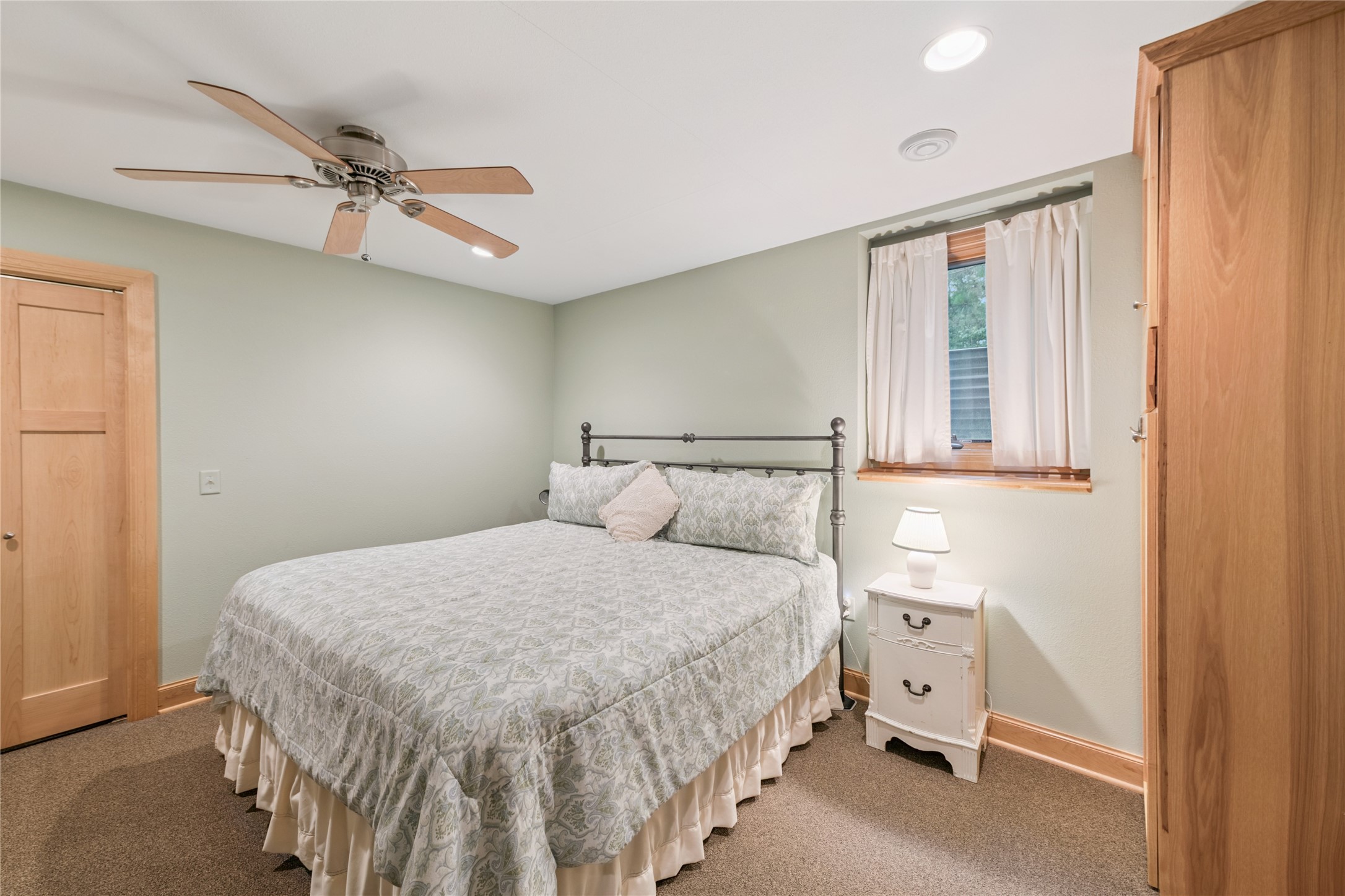 9625 Buskey Bay Drive Property Photo 16