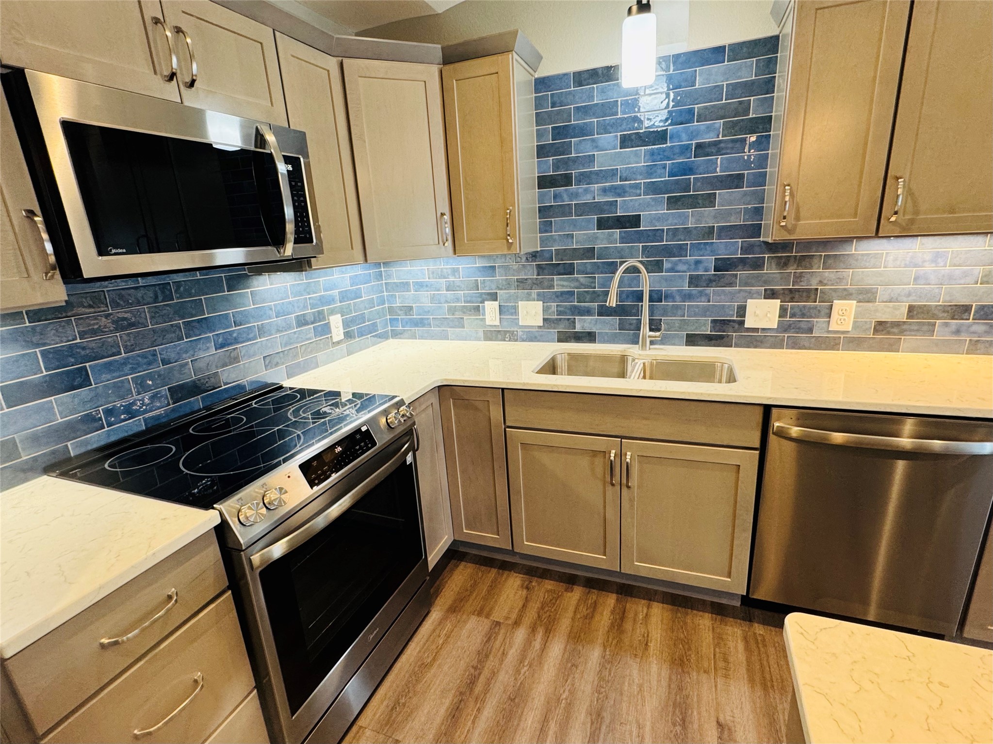 5523 Timber Trail Property Photo 9