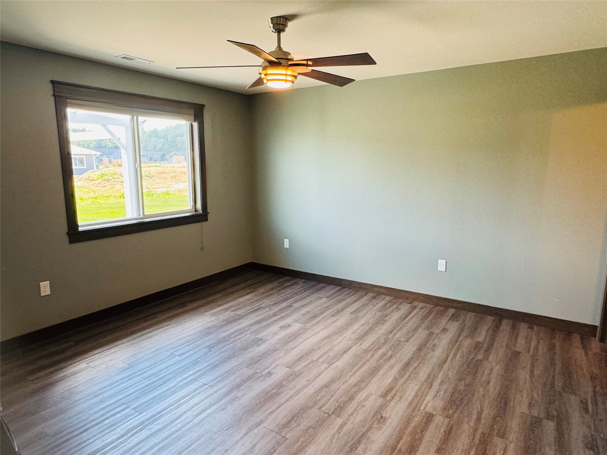 5523 Timber Trail Property Photo 13