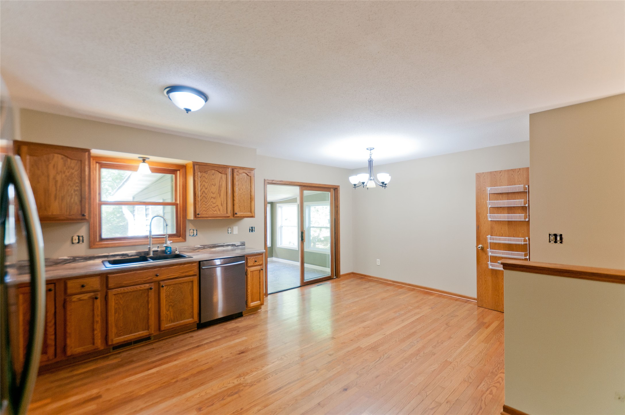 2067 17 3/4 Avenue Property Photo 6