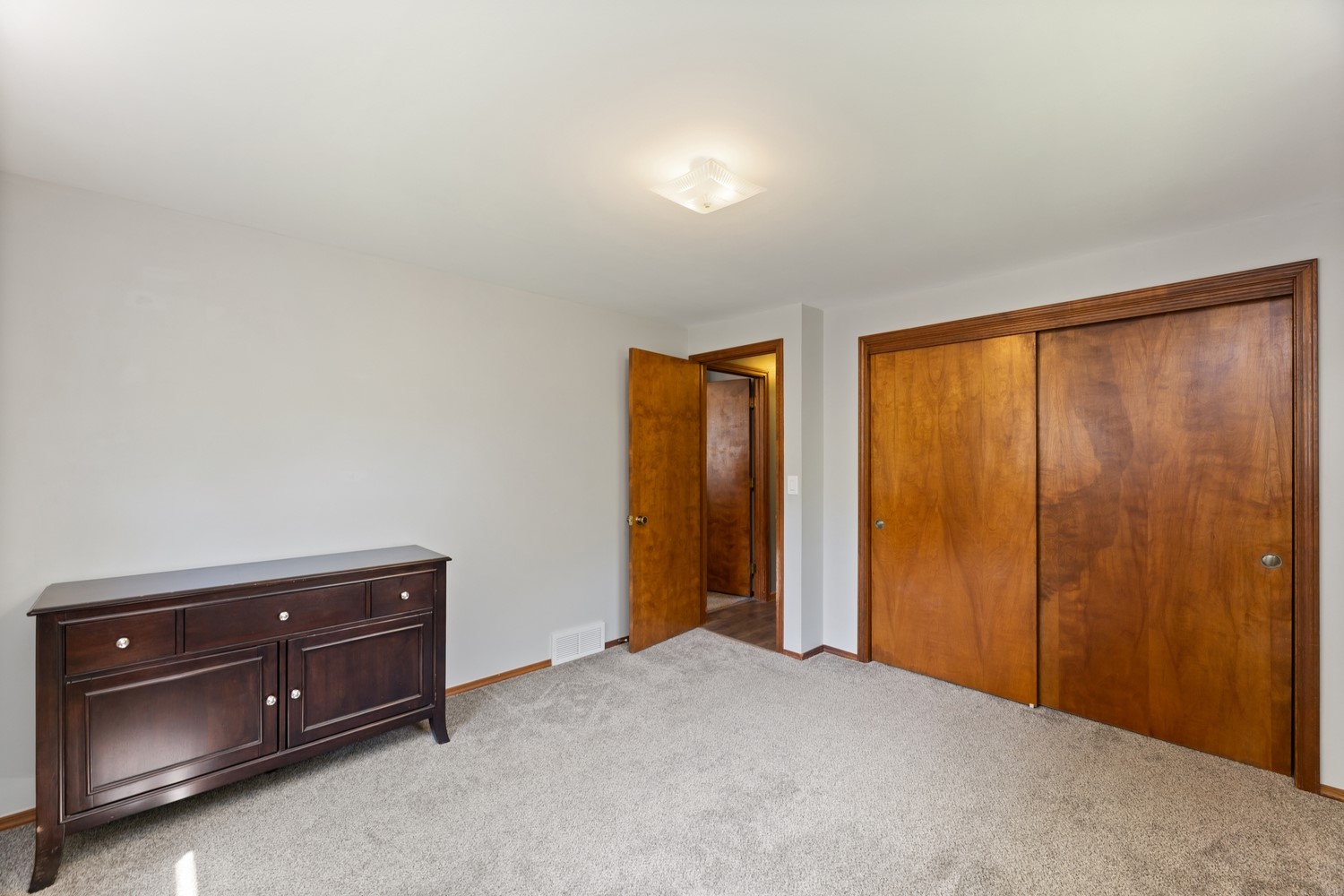 819 Forrest Street Property Photo 13