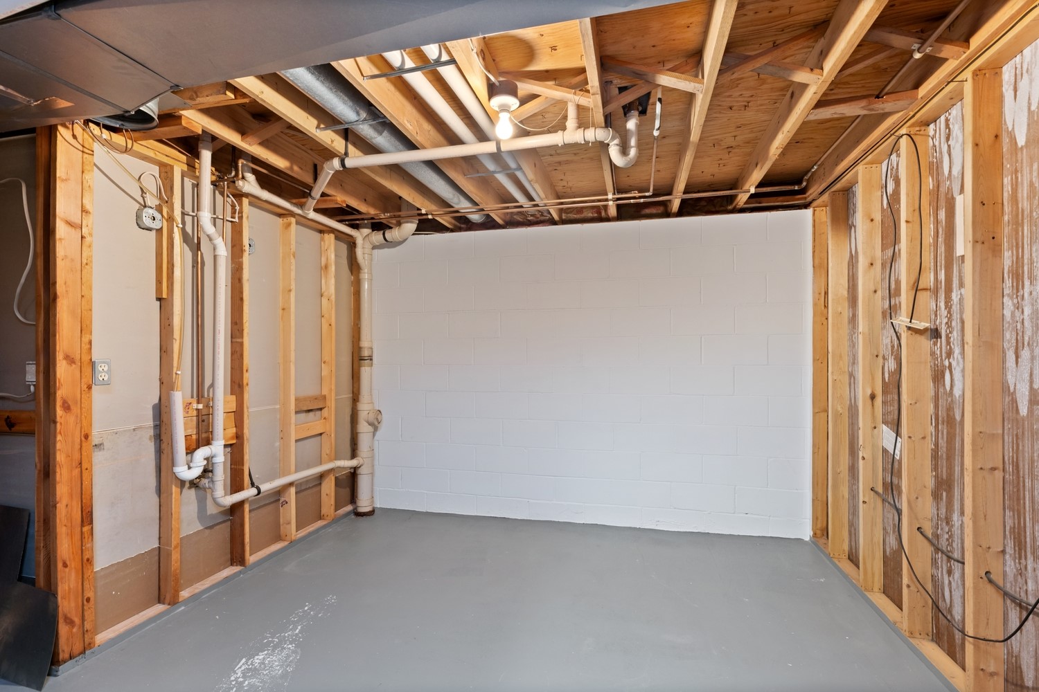 819 Forrest Street Property Photo 20