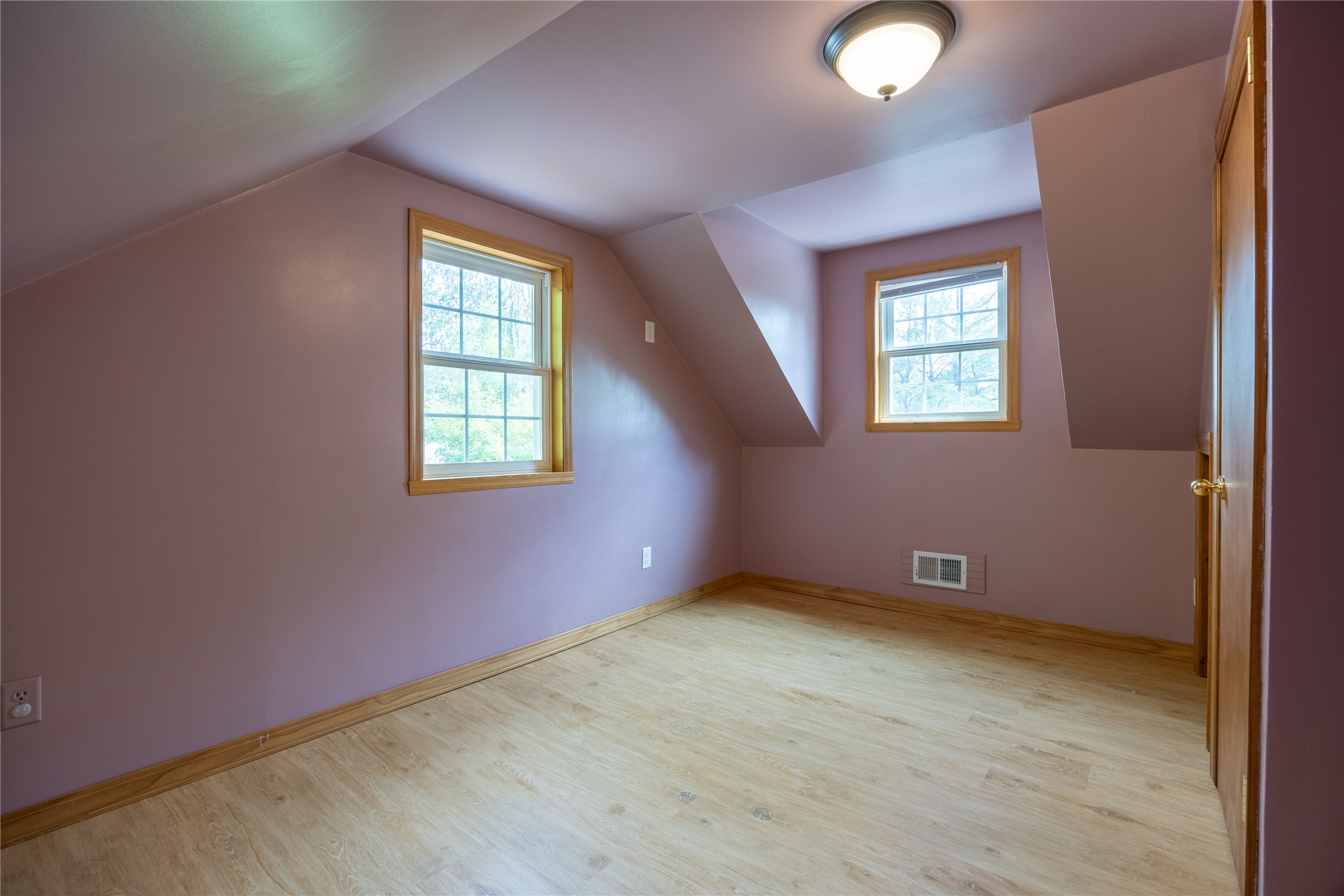 814 Menasha Avenue E Property Photo 15