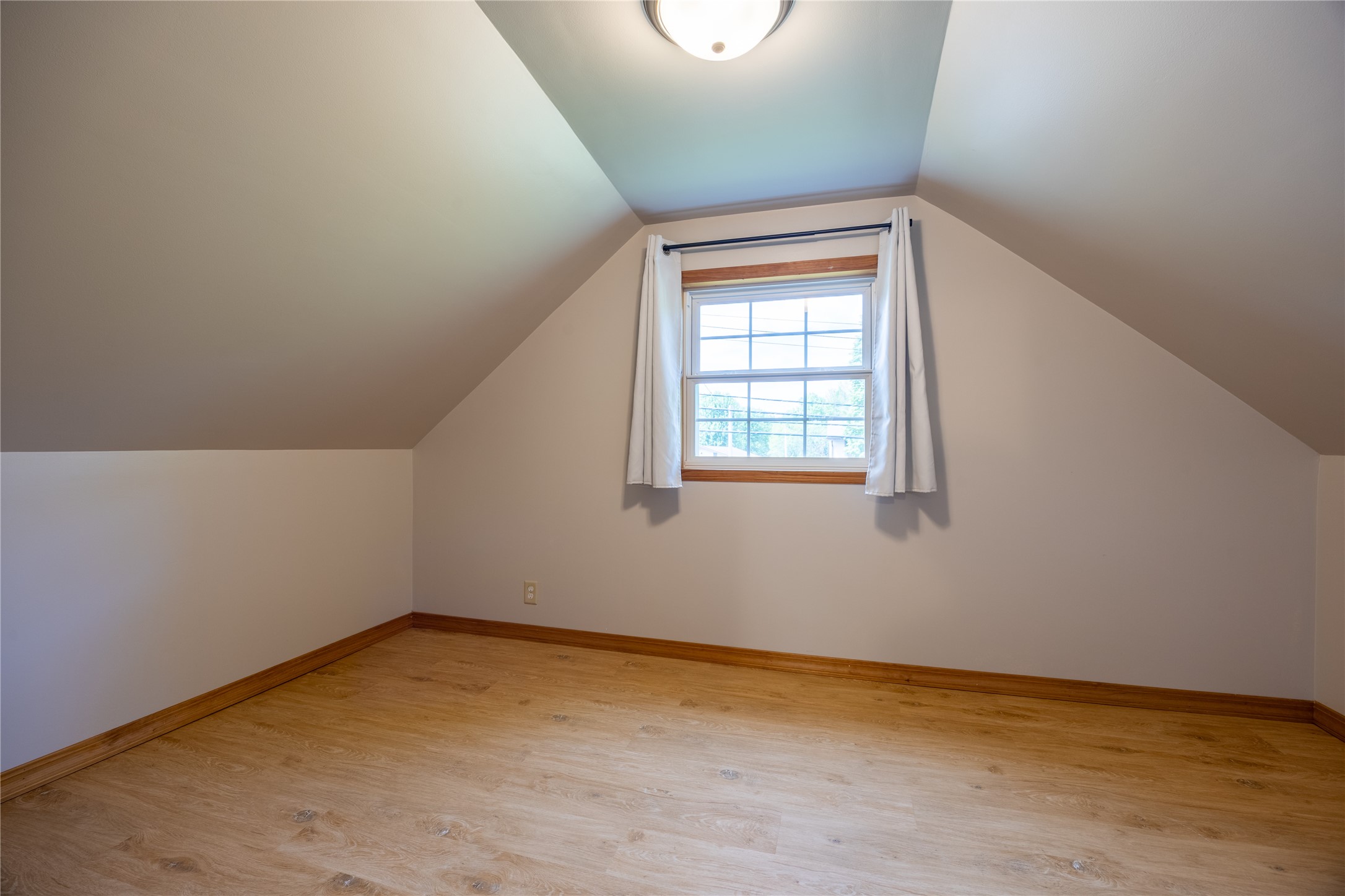 814 Menasha Avenue E Property Photo 18