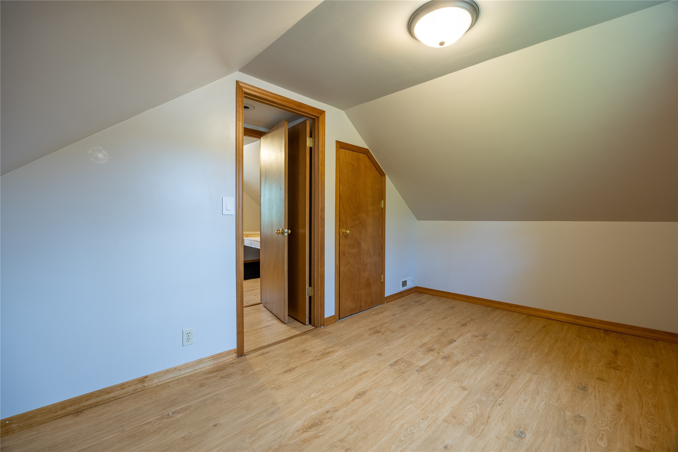 814 Menasha Avenue E Property Photo 19