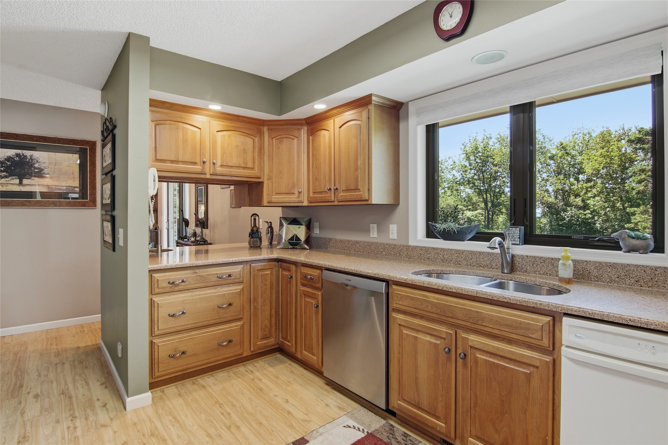 1730 Cotting Street Property Photo 12