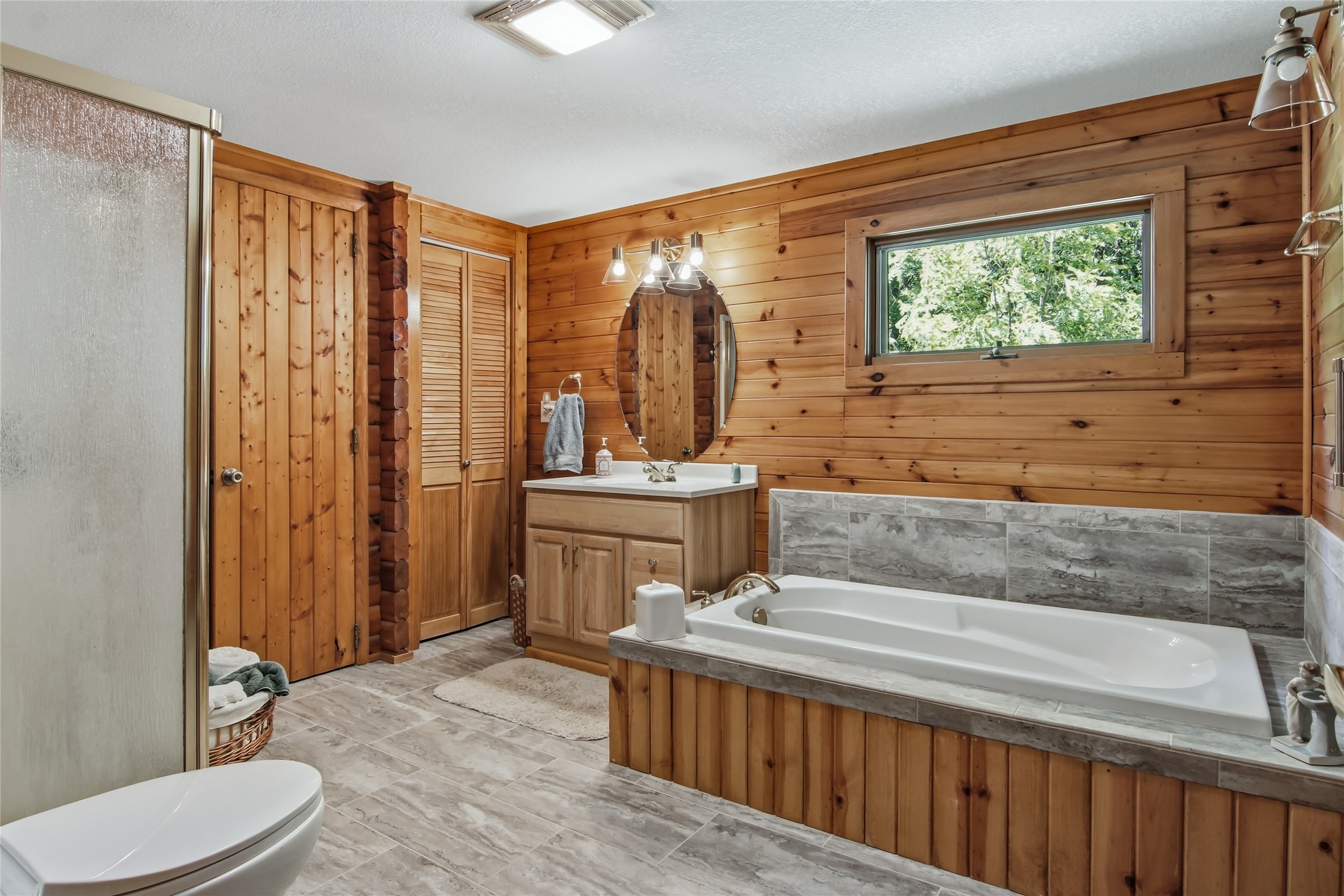 12575 W County Road D Property Photo 17