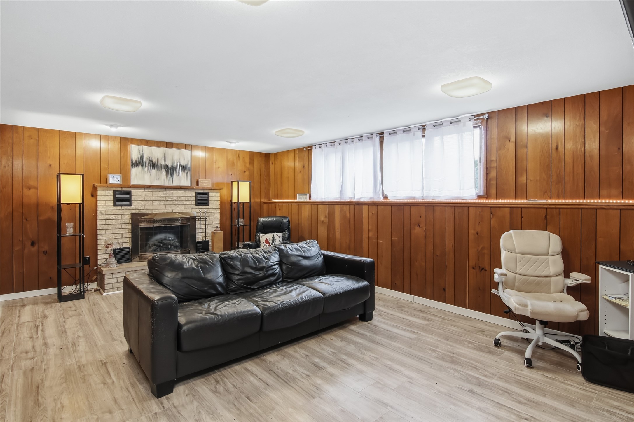 2316 5th Street E Property Photo 18
