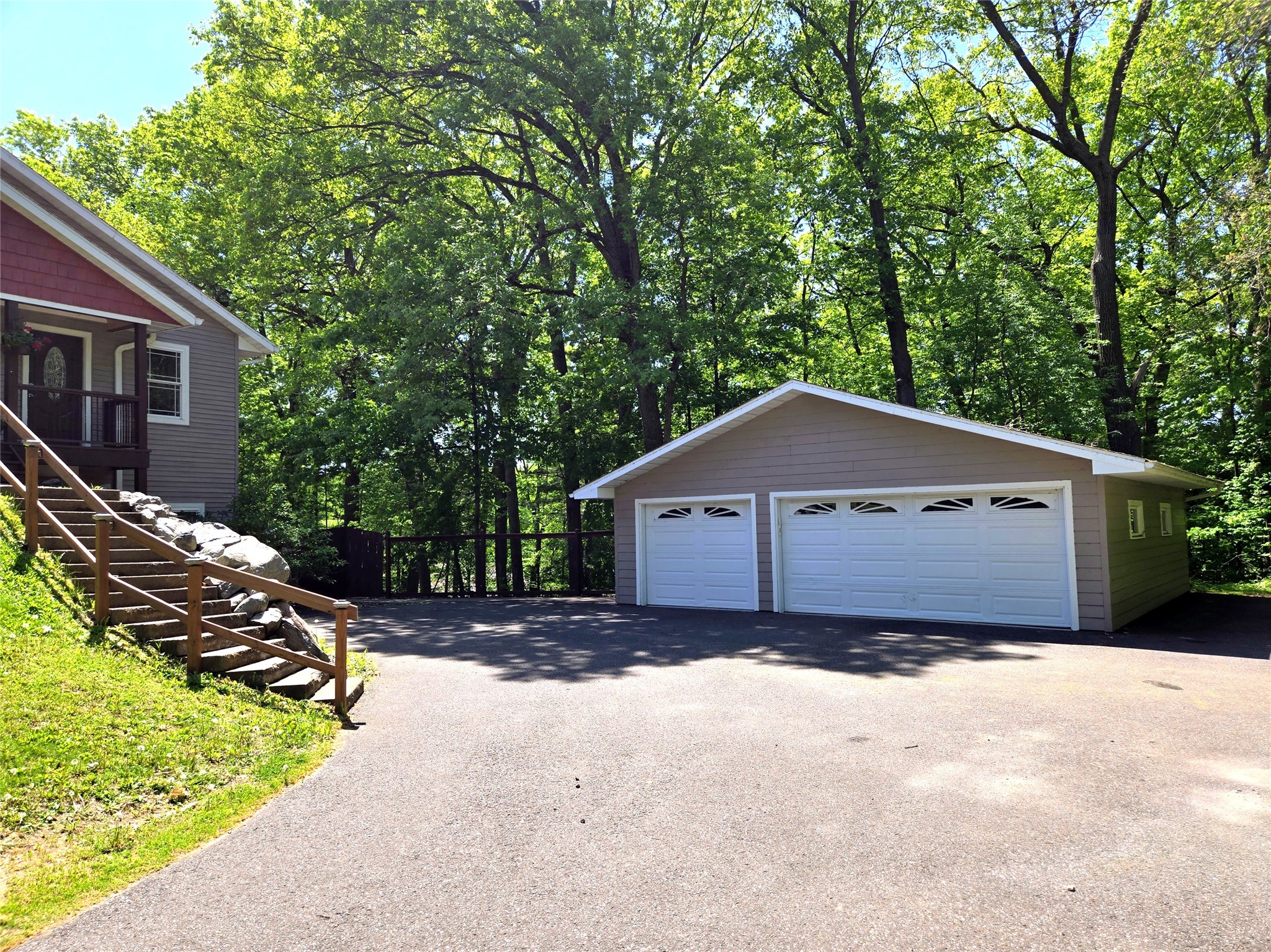 1325 Island Avenue Property Photo 10