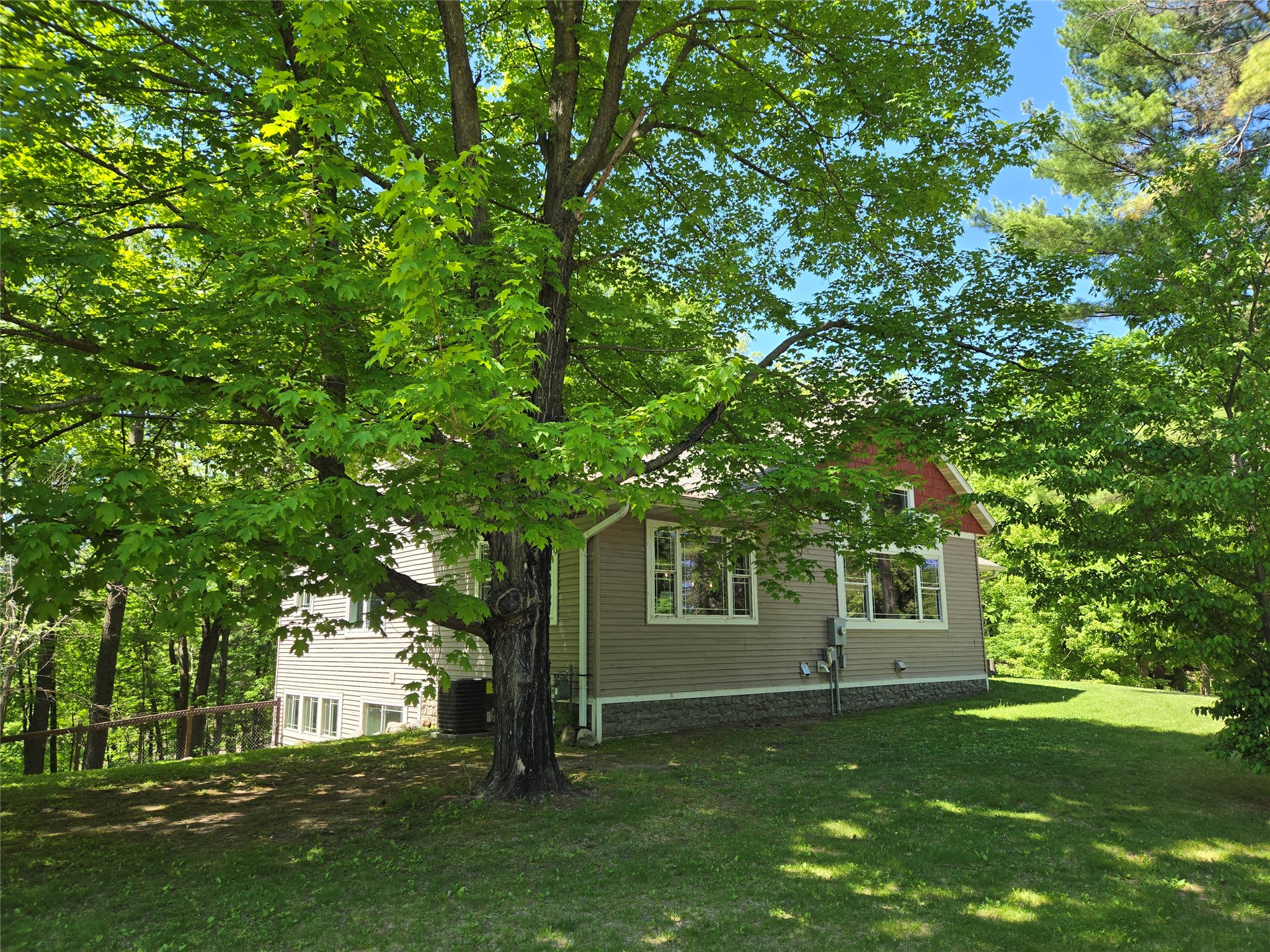 1325 Island Avenue Property Photo 12