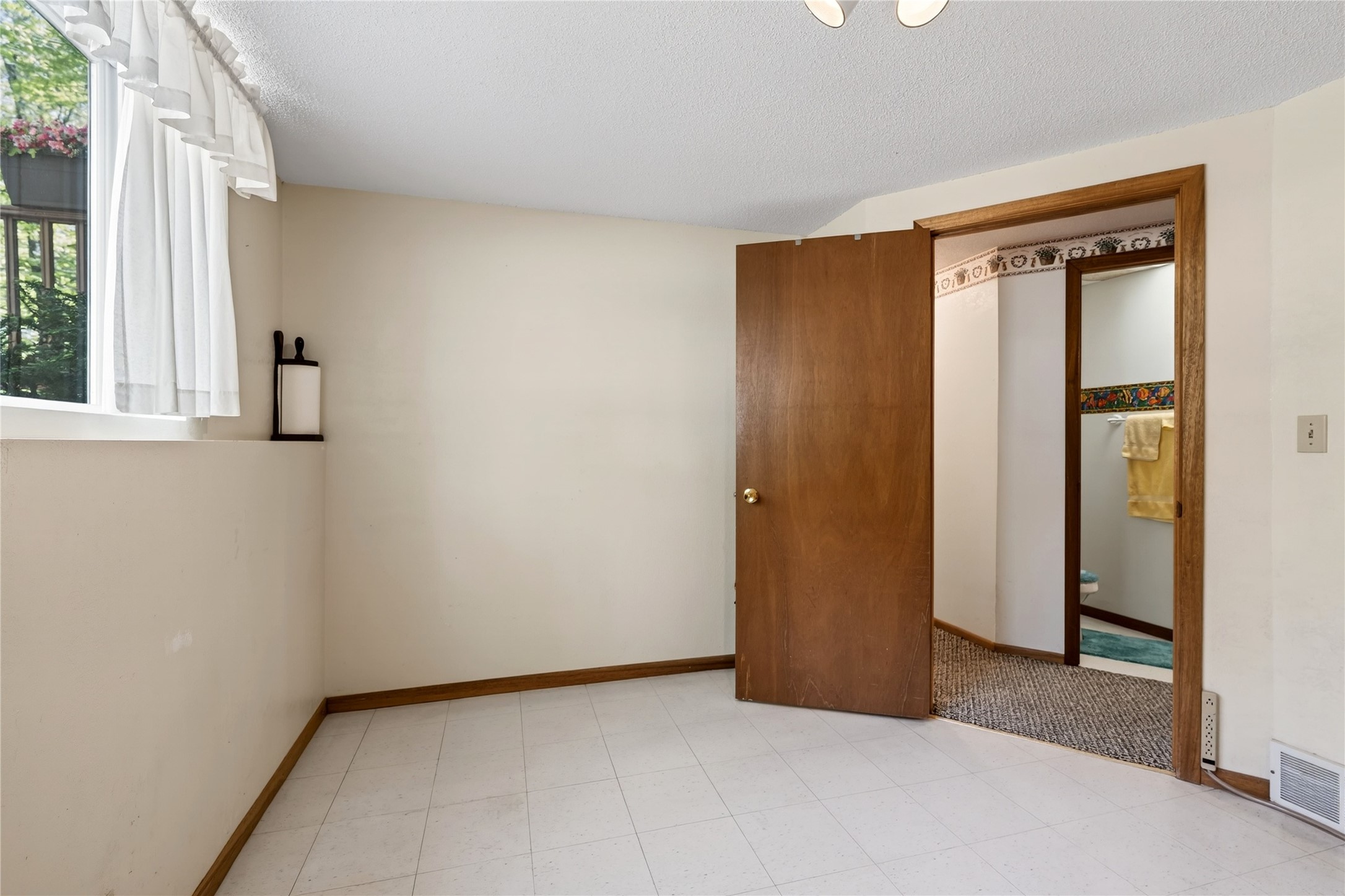 9124 E Hill Top Drive Property Photo 35