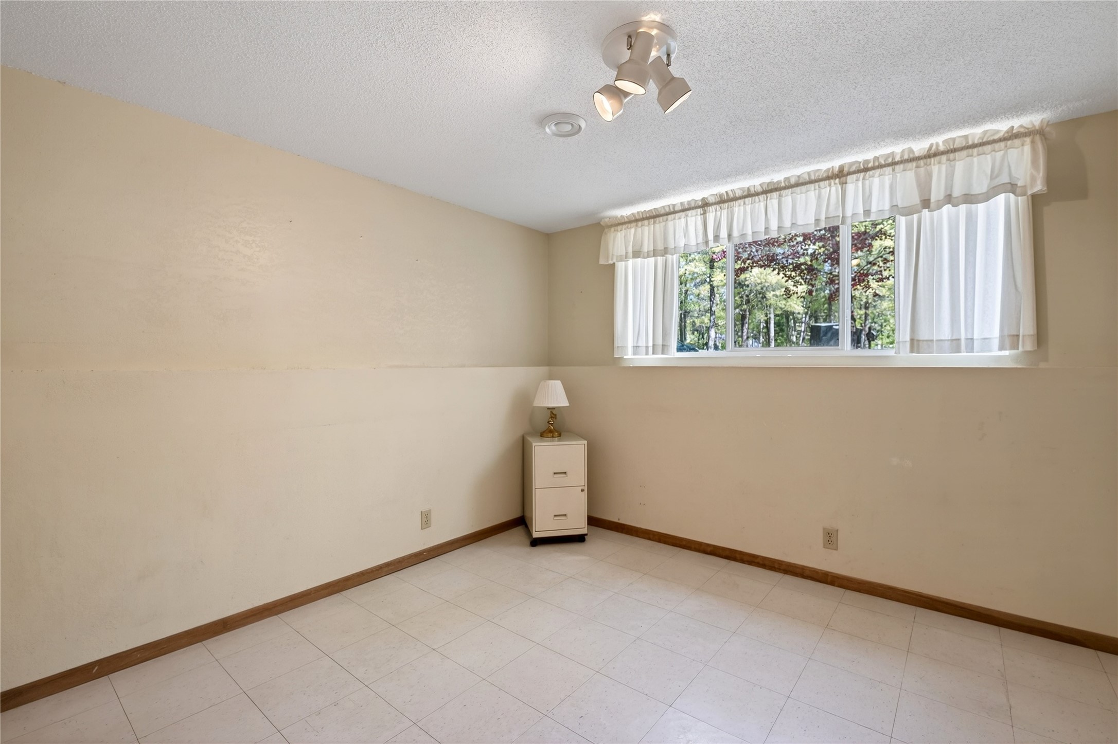 9124 E Hill Top Drive Property Photo 36