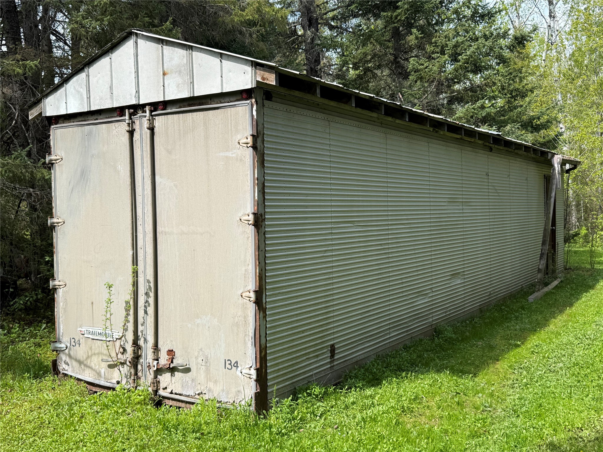 9170 School Road Property Photo 17