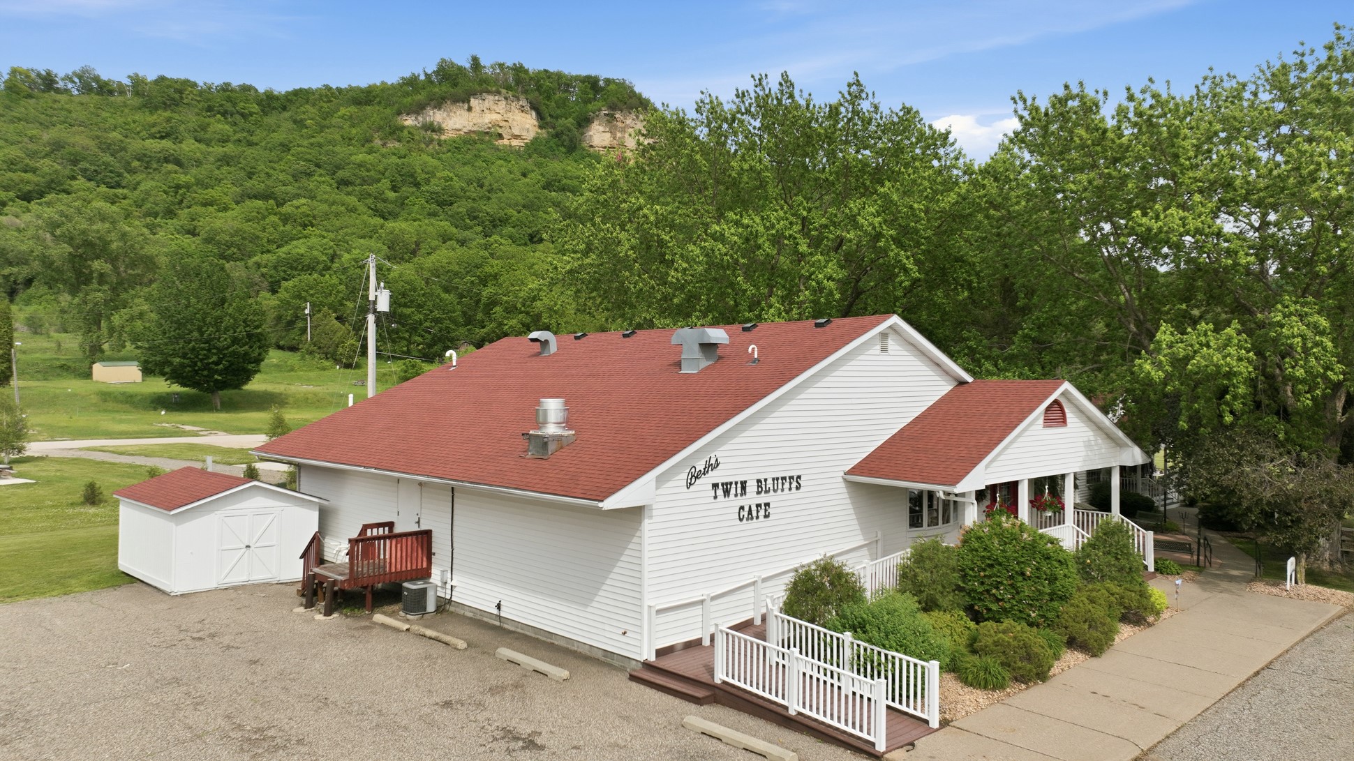 1601736 Property Photo 4