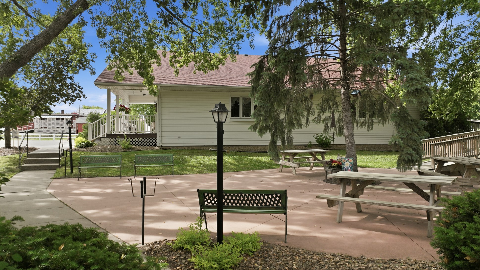 1601736 Property Photo 5